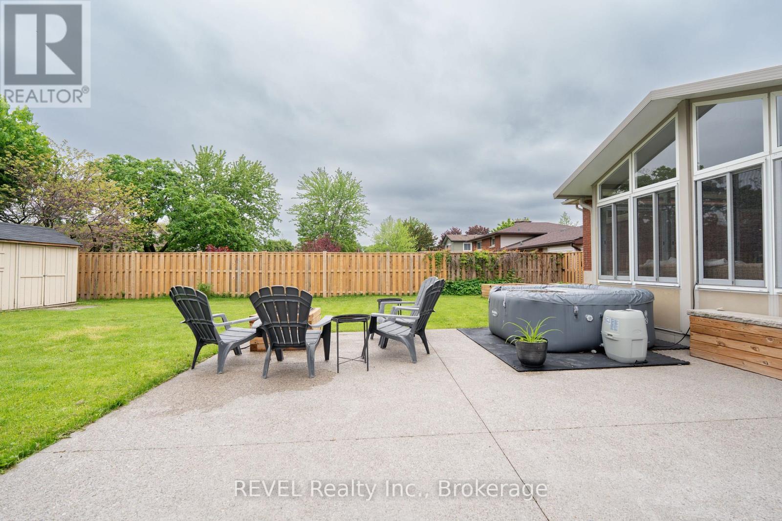 4480 Queensway Gardens, Niagara Falls, Ontario  L2E 6P7 - Photo 33 - X13709710
