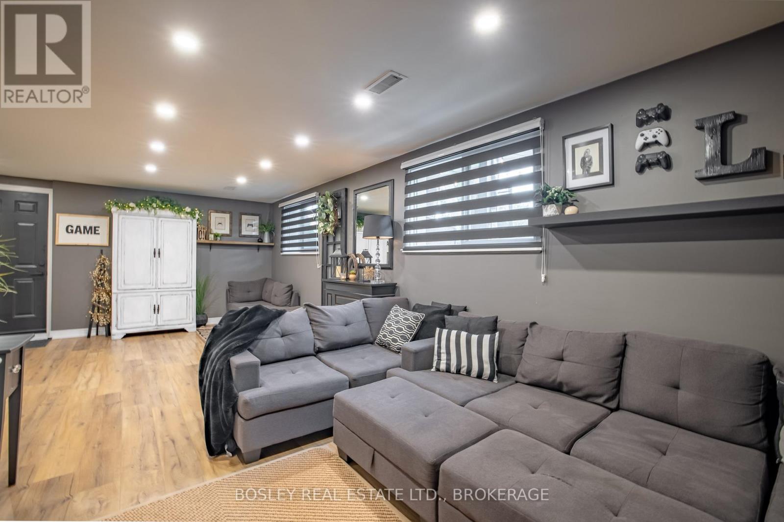 4148 Dorchester Road, Niagara Falls, Ontario  L2E 6N2 - Photo 25 - X13709888