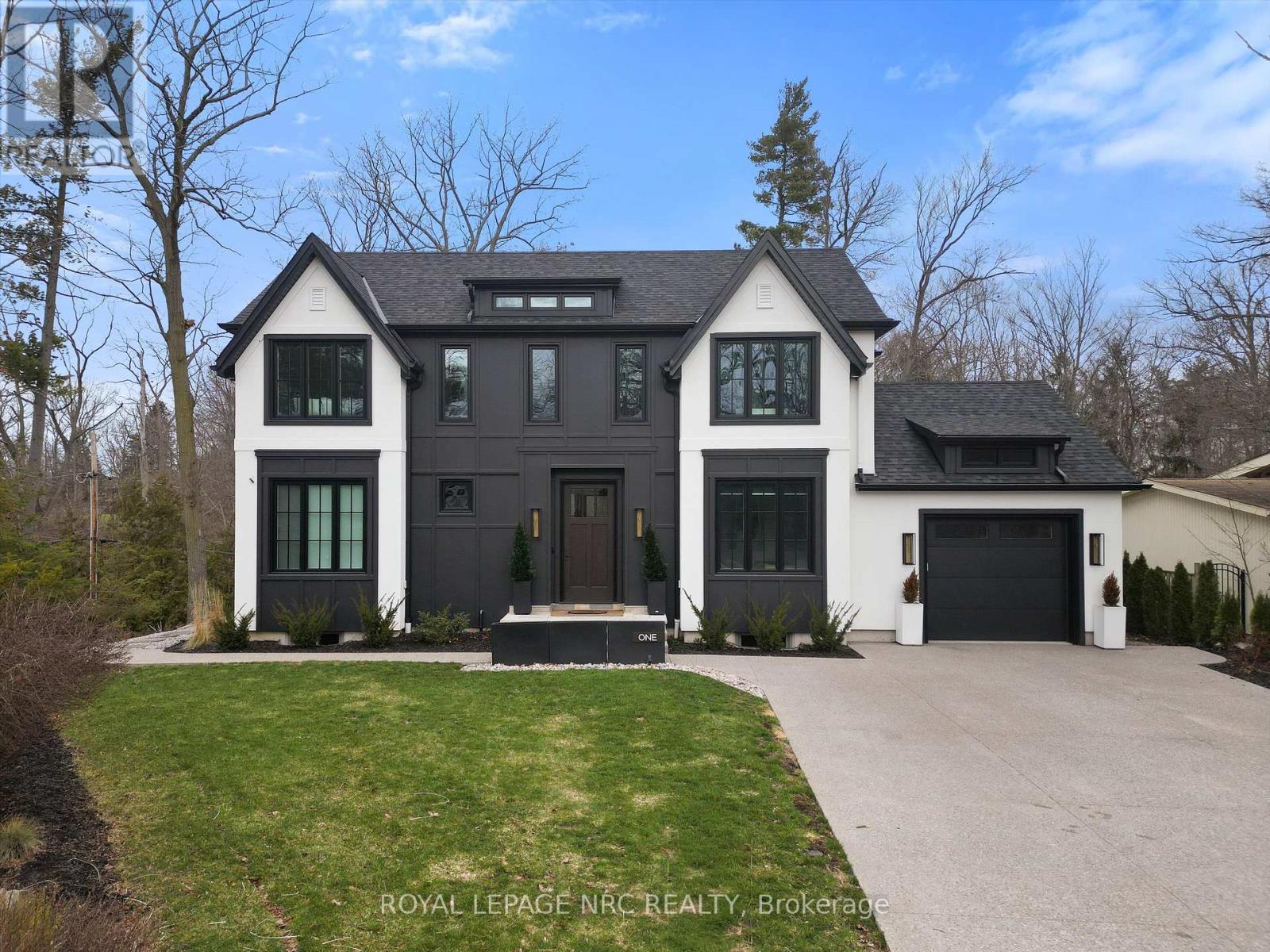 1 Briarfield Crescent, St. Catharines, Ontario  L2T 3T4 - Photo 2 - X13710092