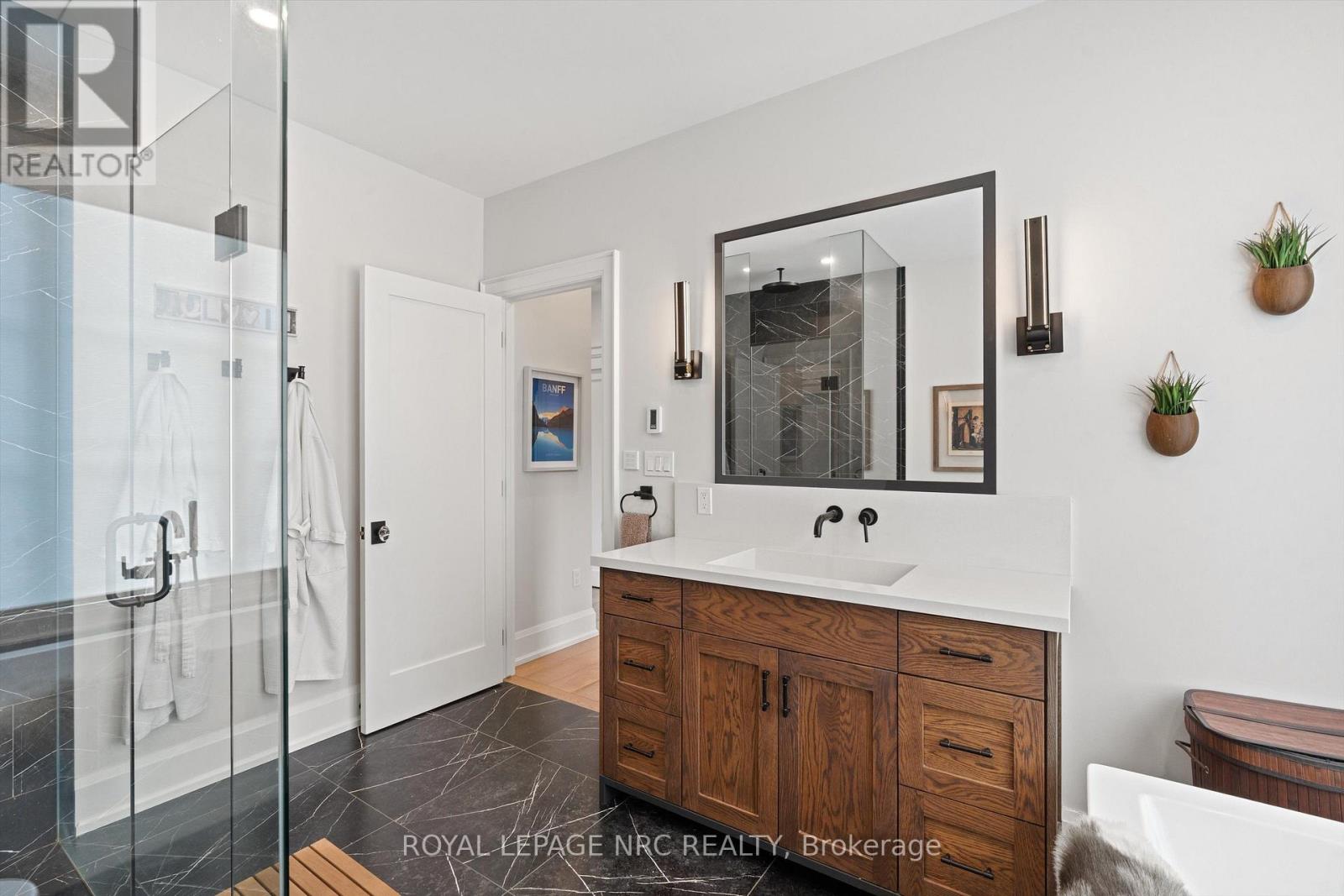 1 Briarfield Crescent, St. Catharines, Ontario  L2T 3T4 - Photo 22 - X13710092