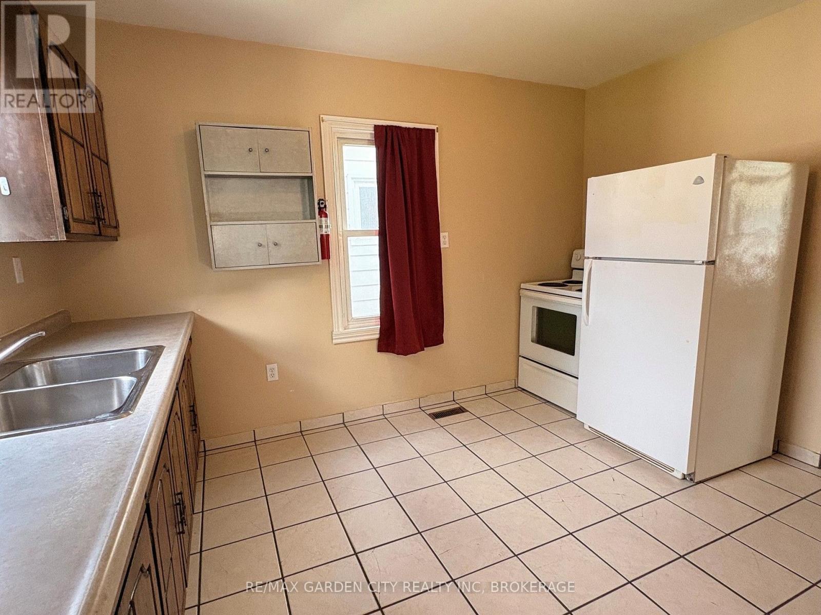 50 Cozy Street, Welland, Ontario  L3B 4H1 - Photo 10 - X13710440