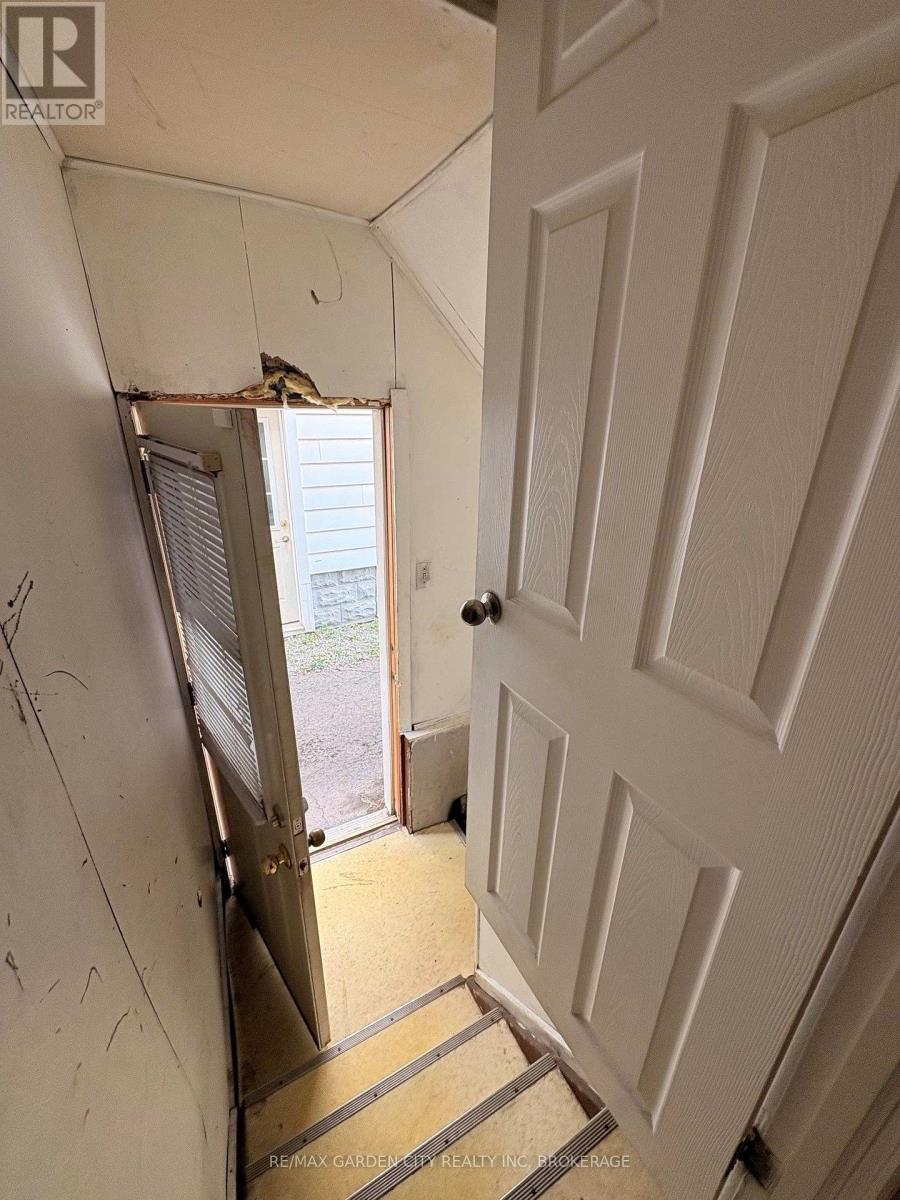 50 Cozy Street, Welland, Ontario  L3B 4H1 - Photo 18 - X13710440