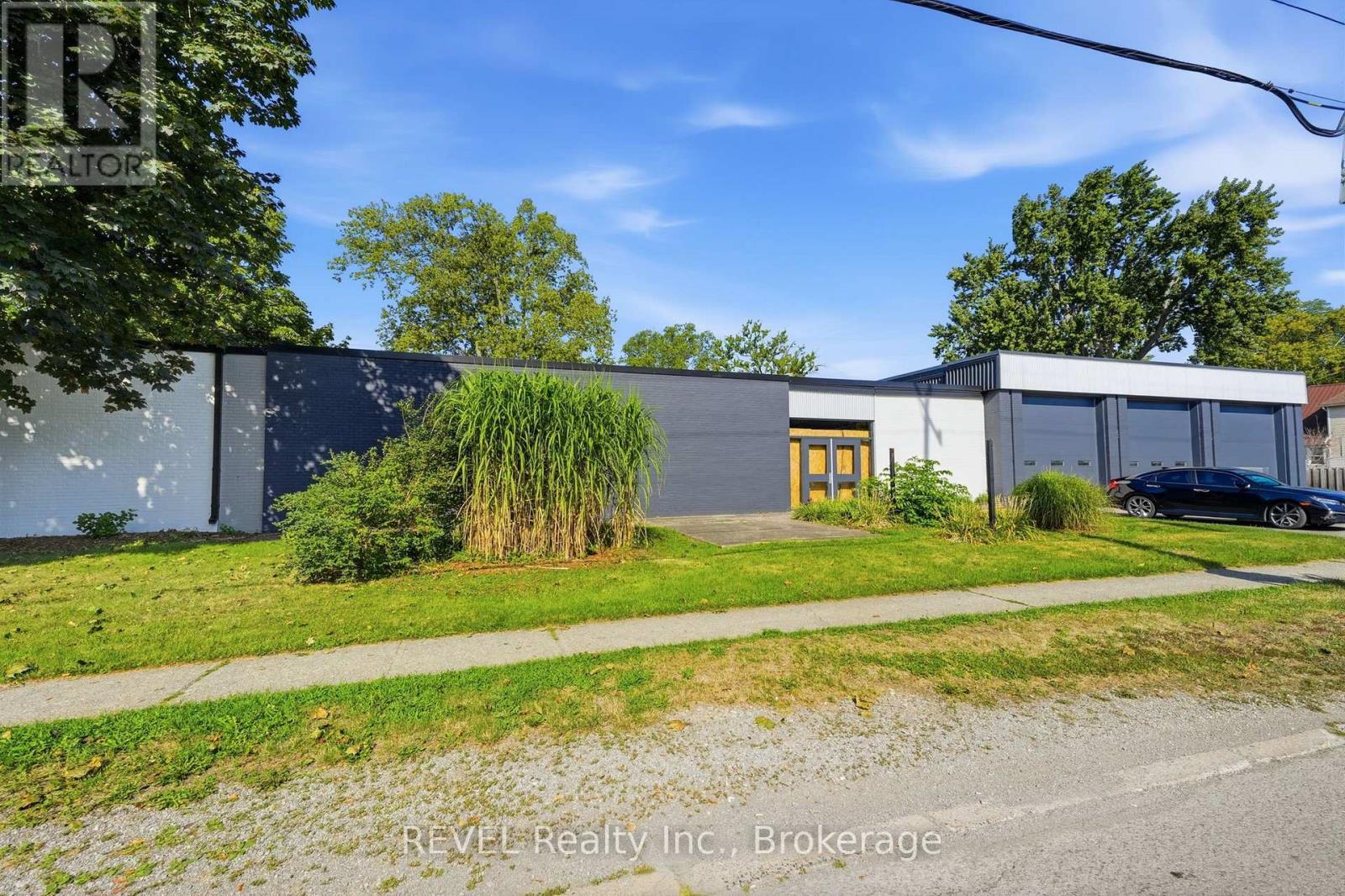 271 RIDGEWAY ROAD, Fort Erie, Ontario
