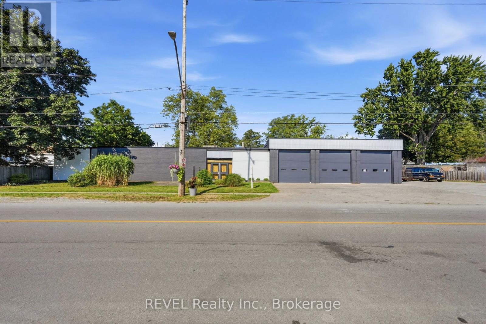 271 Ridgeway Road, Fort Erie, Ontario  L0S 1B0 - Photo 4 - X13710468