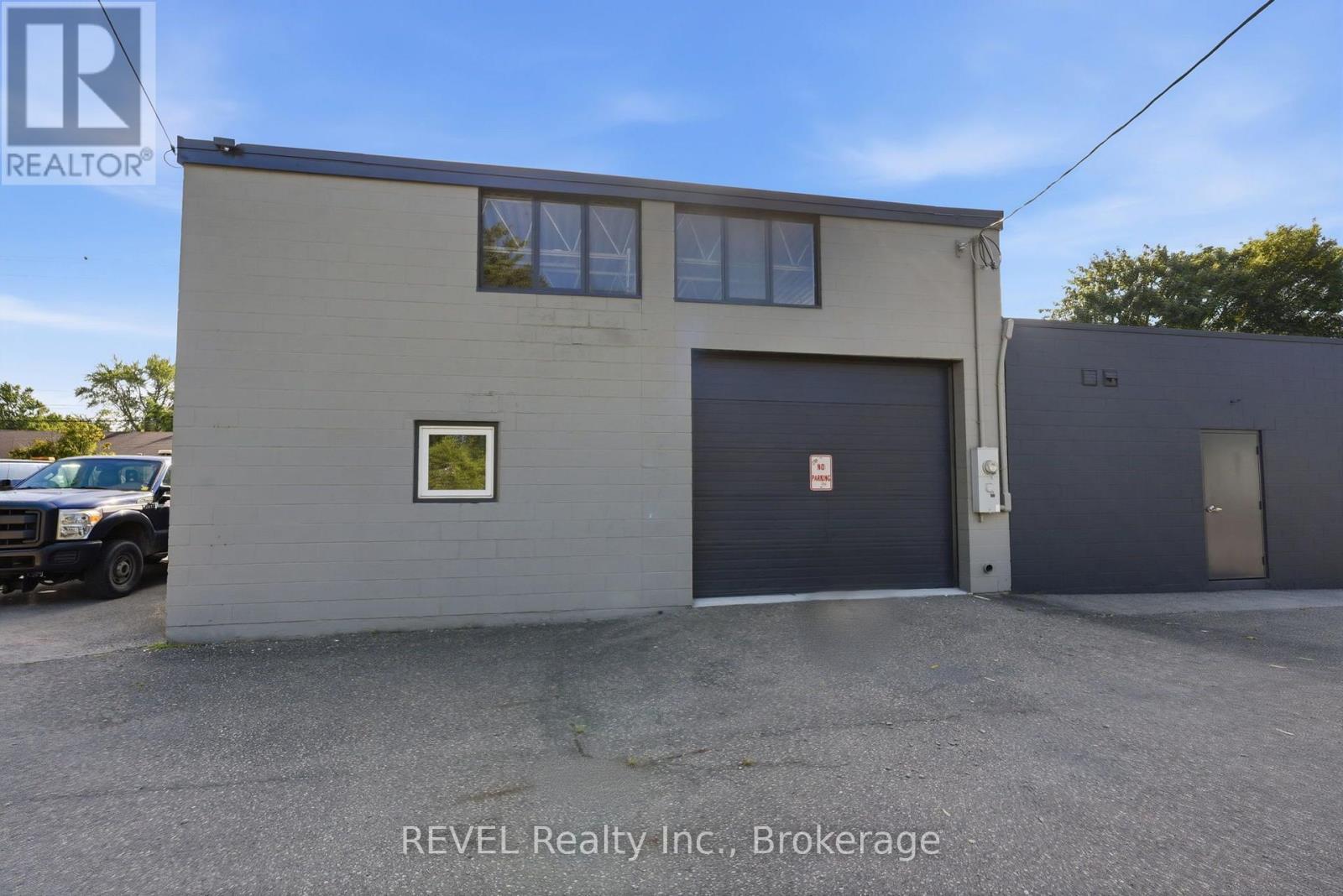 271 Ridgeway Road, Fort Erie, Ontario  L0S 1B0 - Photo 9 - X13710468