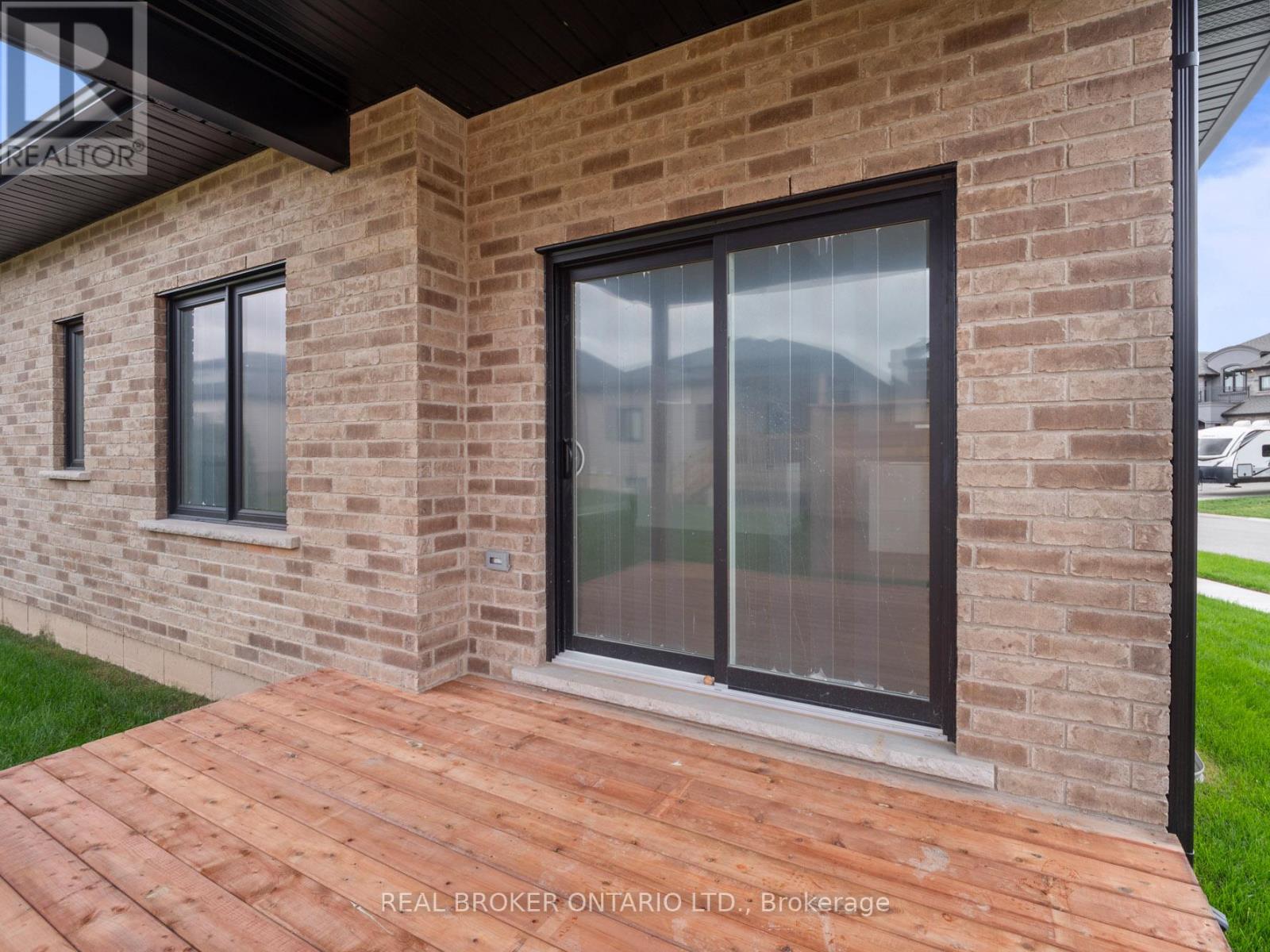 118 Willowbrook Drive, Welland, Ontario  L3C 0G2 - Photo 20 - X13710480