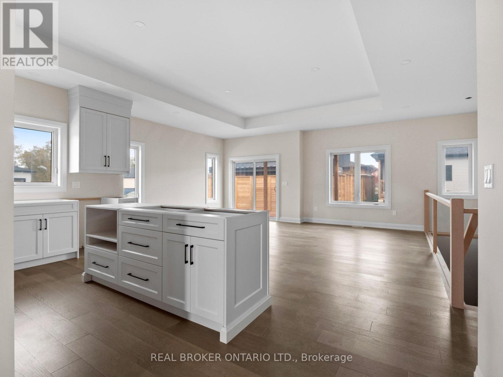 118 Willowbrook Drive, Welland, Ontario  L3C 0G2 - Photo 6 - X13710480
