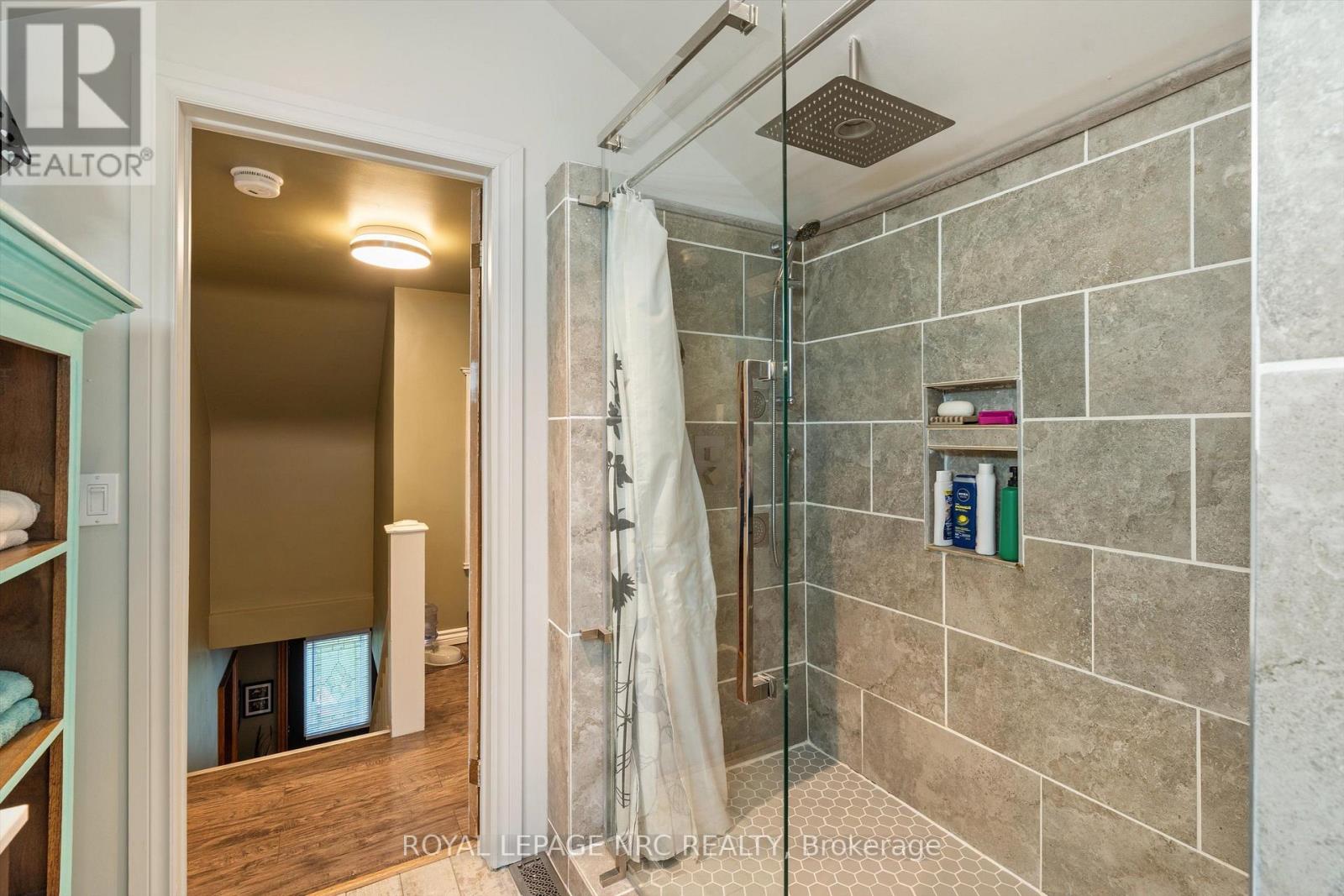 210 Ontario Street, Thorold, Ontario  L2V 1E4 - Photo 21 - X13710622