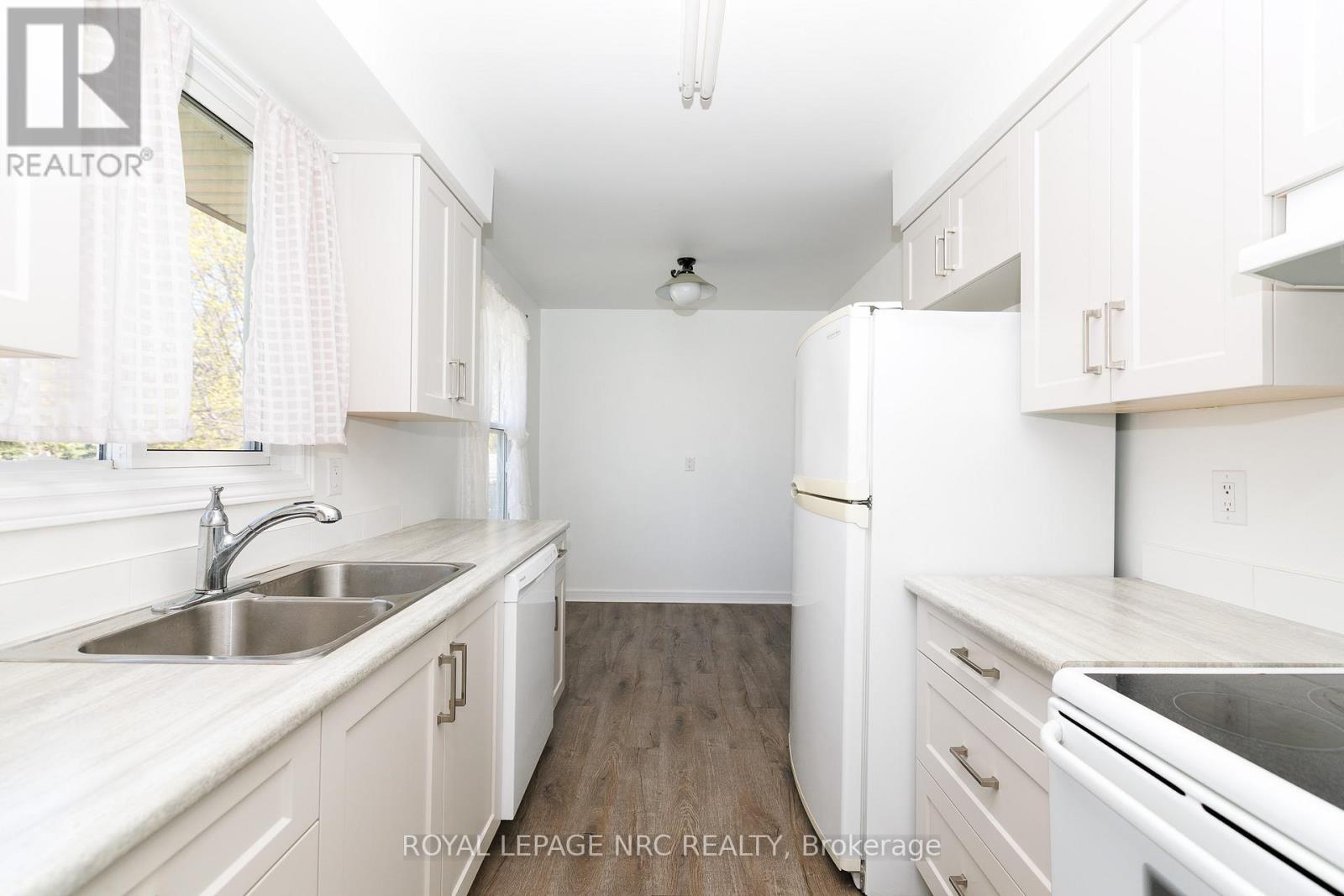 8 Kerwin Gate, St. Catharines, Ontario  L2N 4J8 - Photo 17 - X13710648