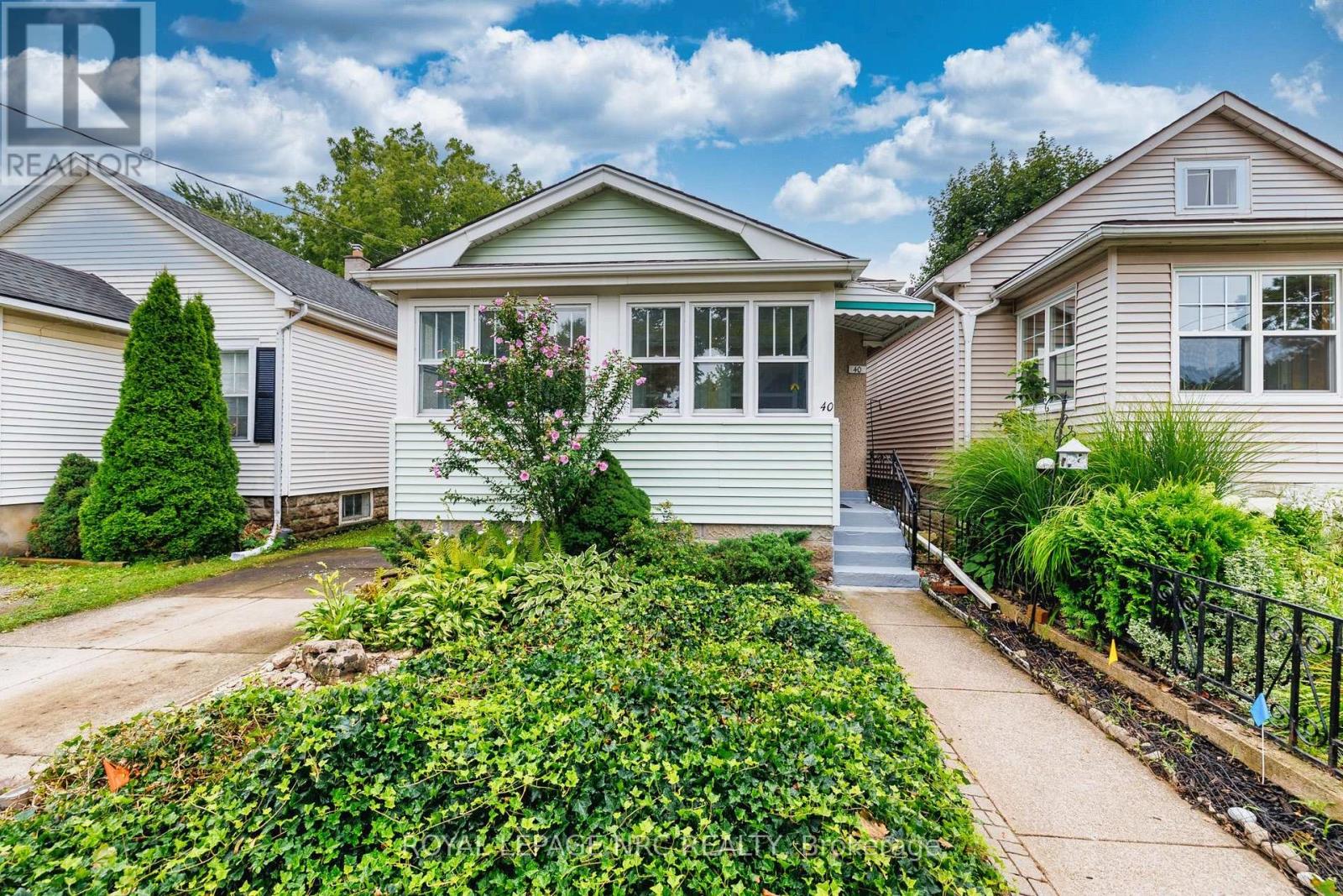 40 ST. PATRICK STREET, St. Catharines, Ontario
