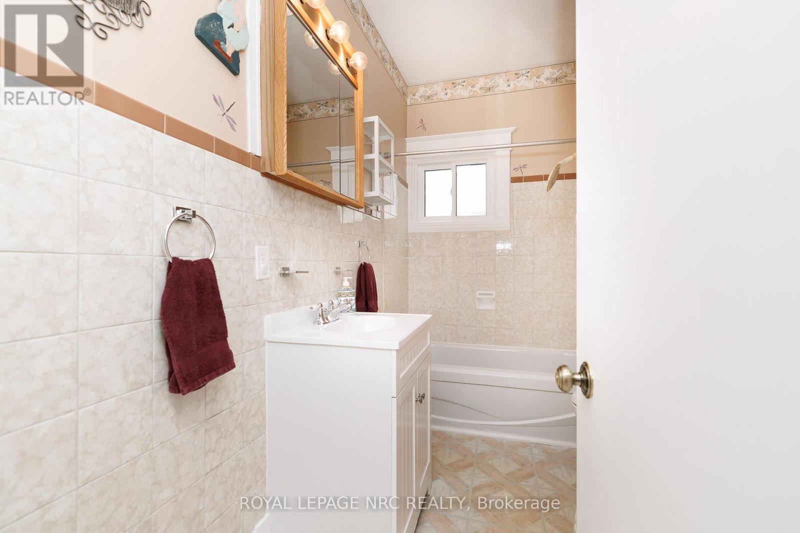 40 St. Patrick Street, St. Catharines, Ontario  L2R 1K1 - Photo 18 - X13710764