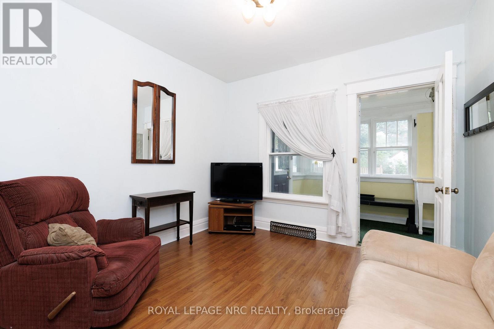 40 St. Patrick Street, St. Catharines, Ontario  L2R 1K1 - Photo 9 - X13710764