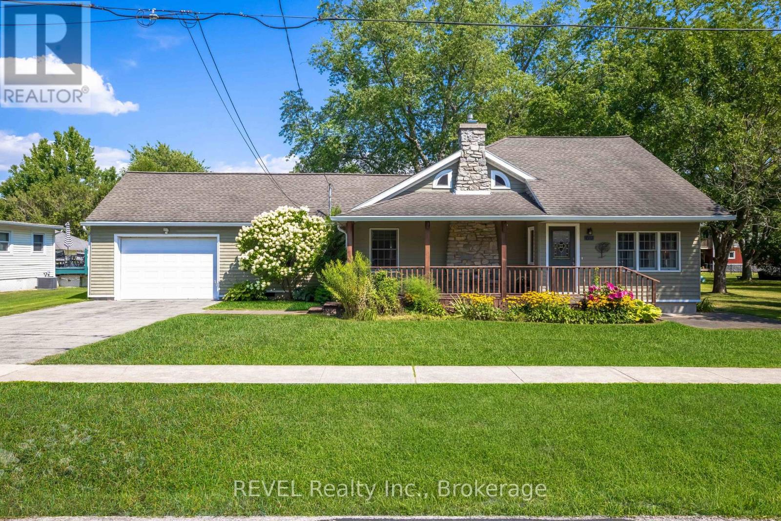 60 BERNARD AVENUE, Fort Erie, Ontario