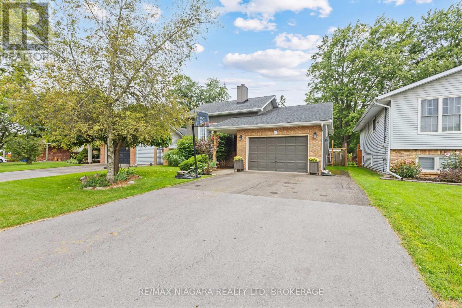 11 Northhaven Road, Welland, Ontario  L3C 1W9 - Photo 3 - X13711254