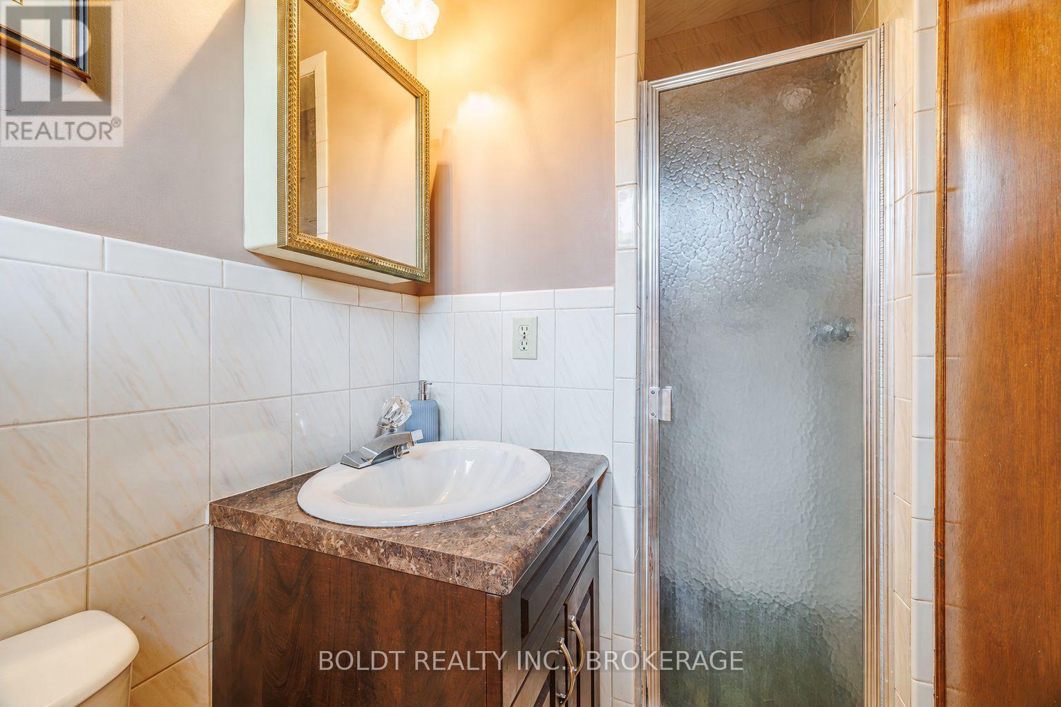 17 Chatham Road, St. Catharines, Ontario  L2M 4N7 - Photo 27 - X13711478