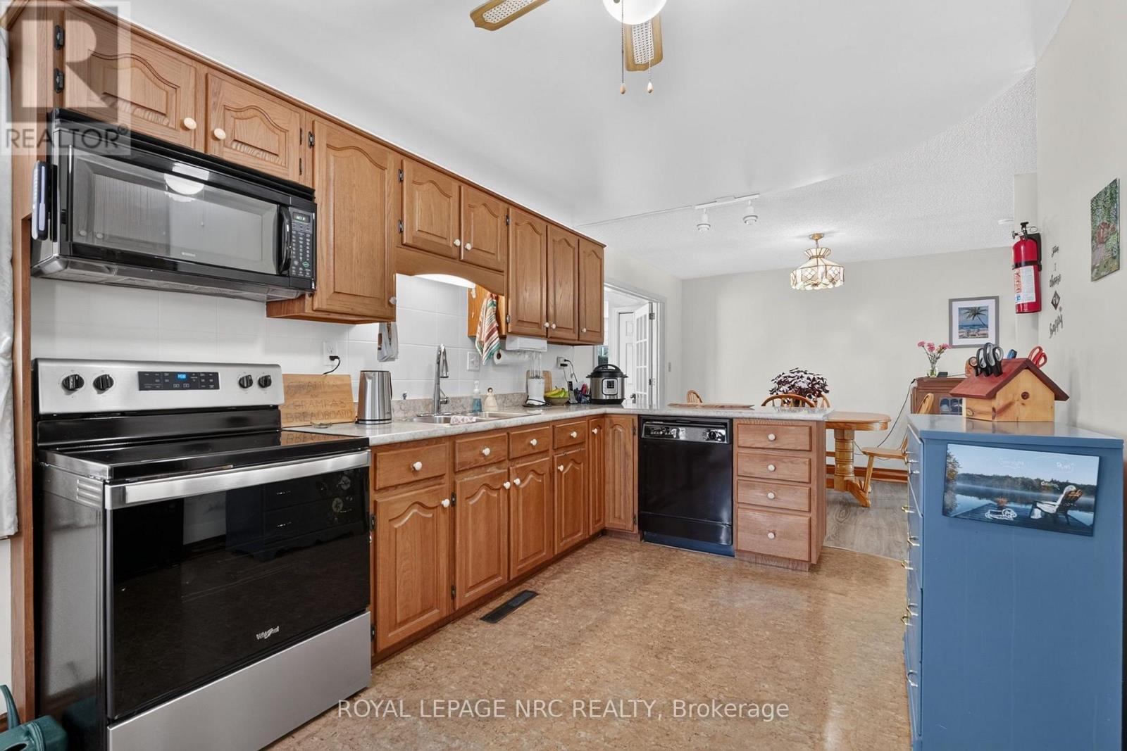 930 Edgemere Road, Fort Erie, Ontario  L2A 1A8 - Photo 21 - X13712232