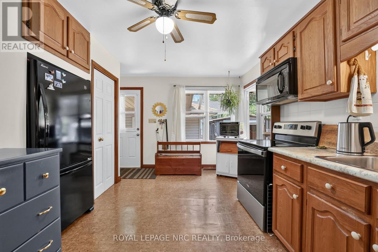 930 Edgemere Road, Fort Erie, Ontario  L2A 1A8 - Photo 24 - X13712232