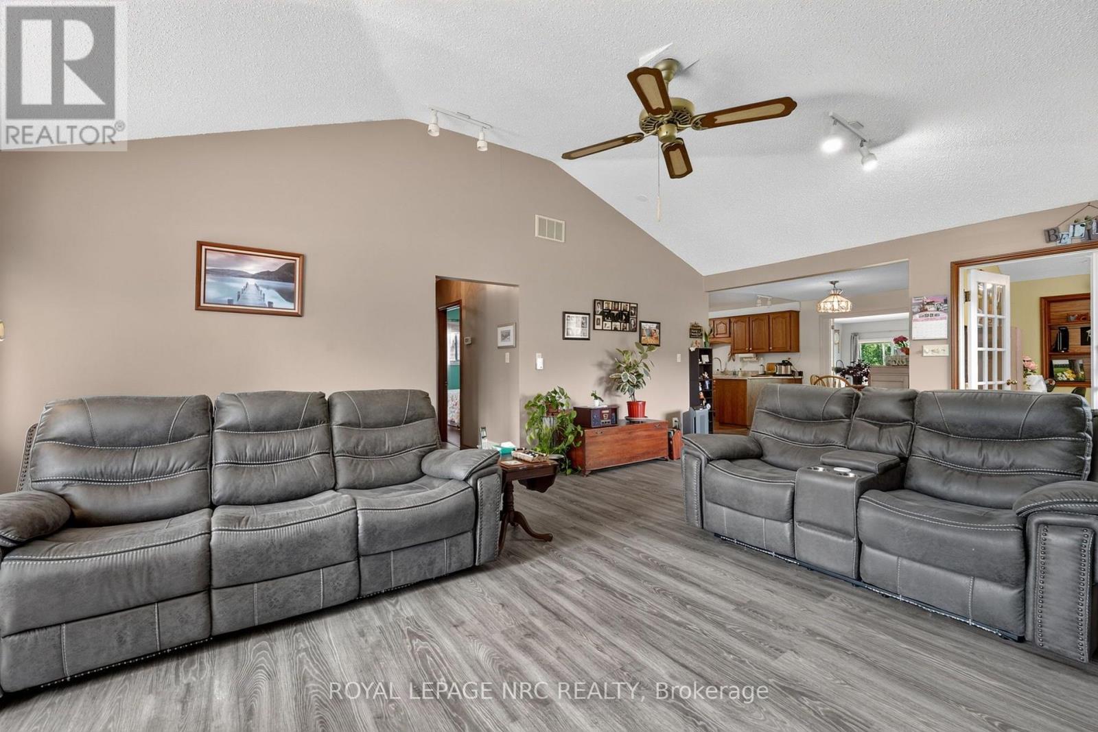 930 Edgemere Road, Fort Erie, Ontario  L2A 1A8 - Photo 7 - X13712232