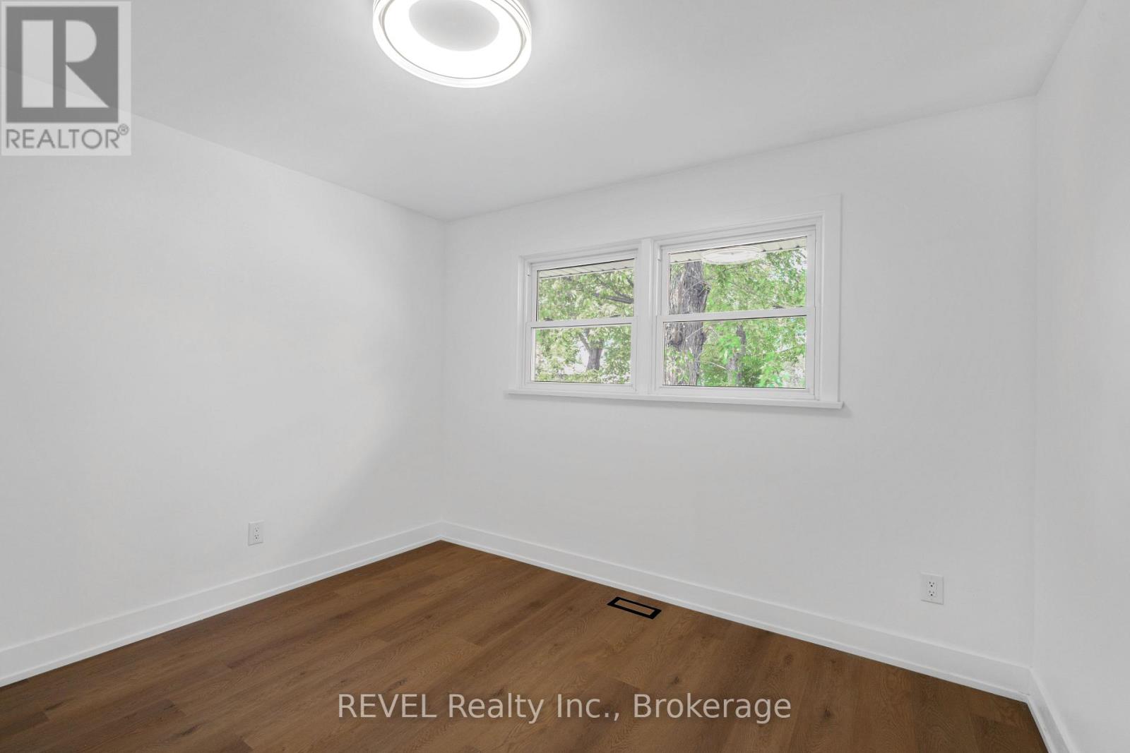 35 Burness Drive, St. Catharines, Ontario  L2P 1J4 - Photo 20 - X13712666