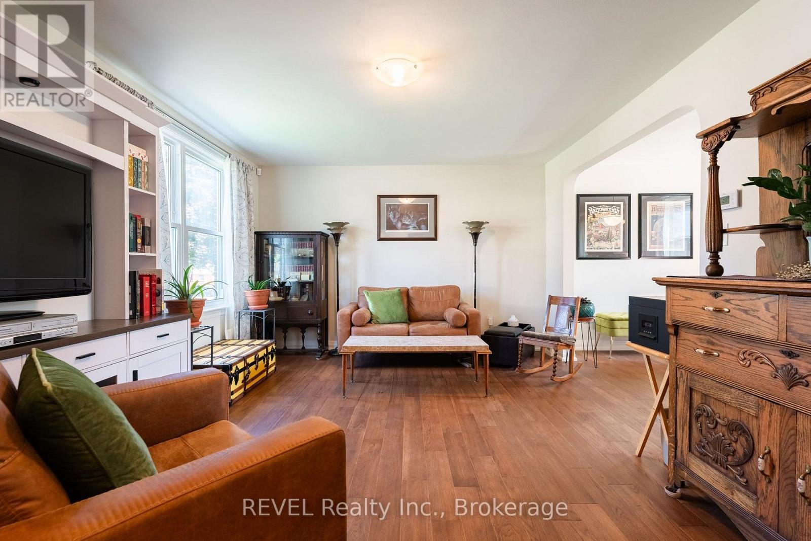 5682 Hanan Avenue, Niagara Falls, Ontario  L2G 4E6 - Photo 4 - X13713062