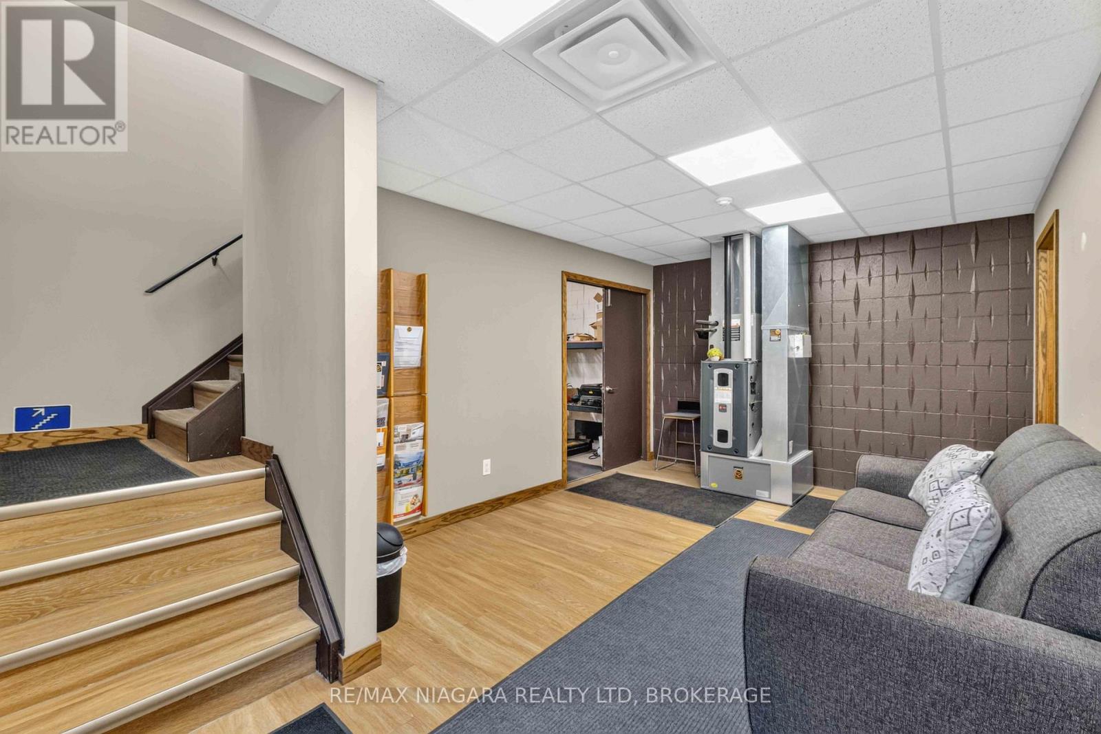 2517 First St Louth Street, St. Catharines, Ontario  L2R 6P7 - Photo 23 - X13713136