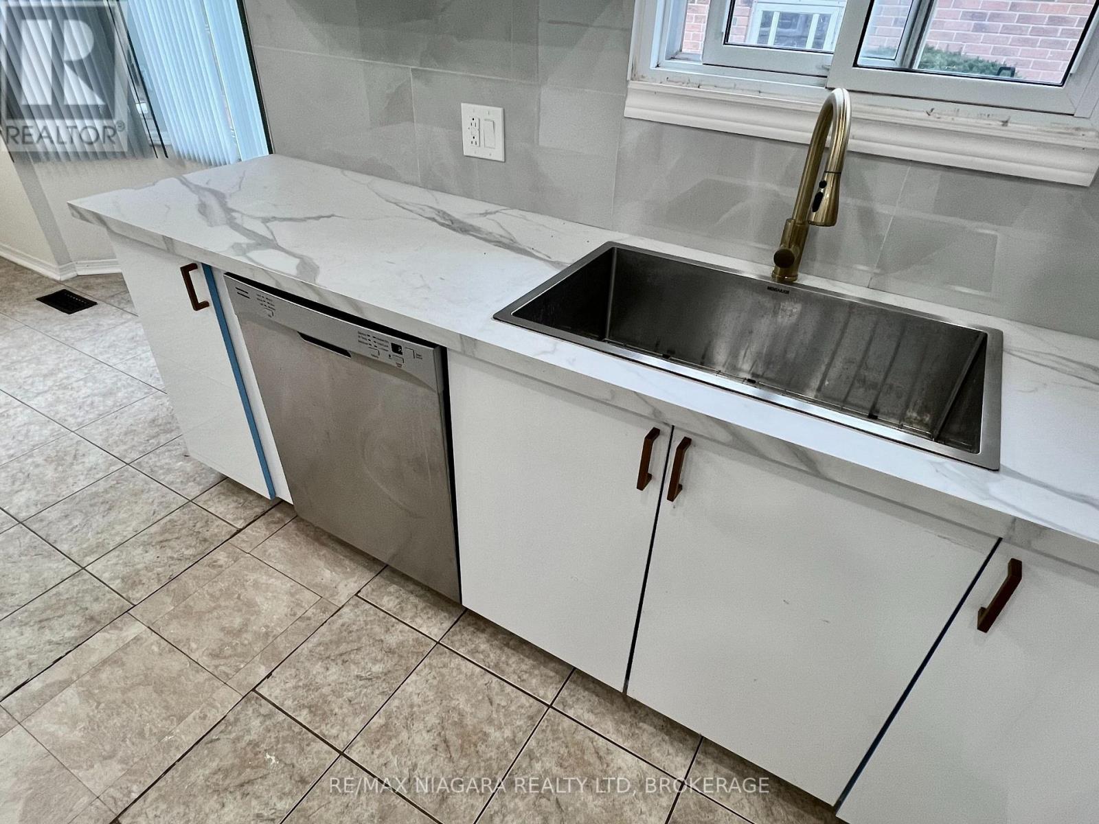 6171 Charnwood Avenue, Niagara Falls, Ontario  L2H 2L5 - Photo 13 - X13713162