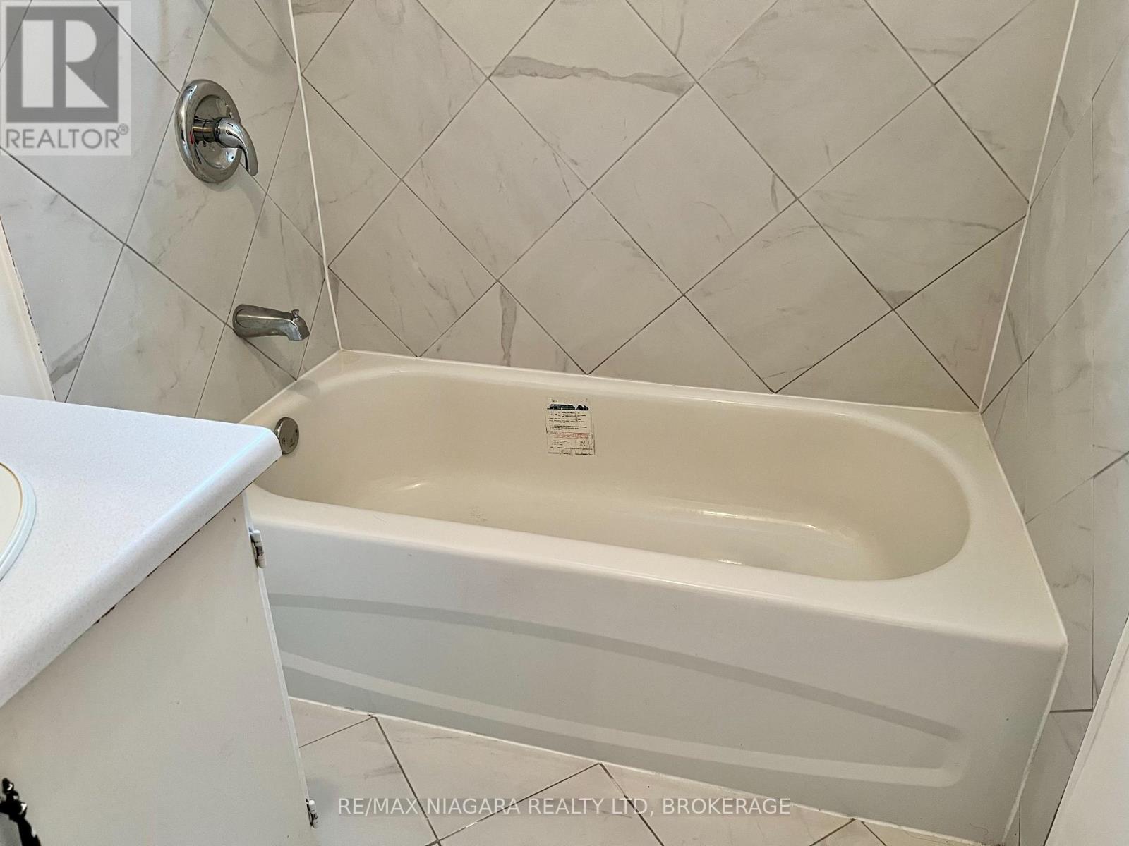 6171 Charnwood Avenue, Niagara Falls, Ontario  L2H 2L5 - Photo 38 - X13713162