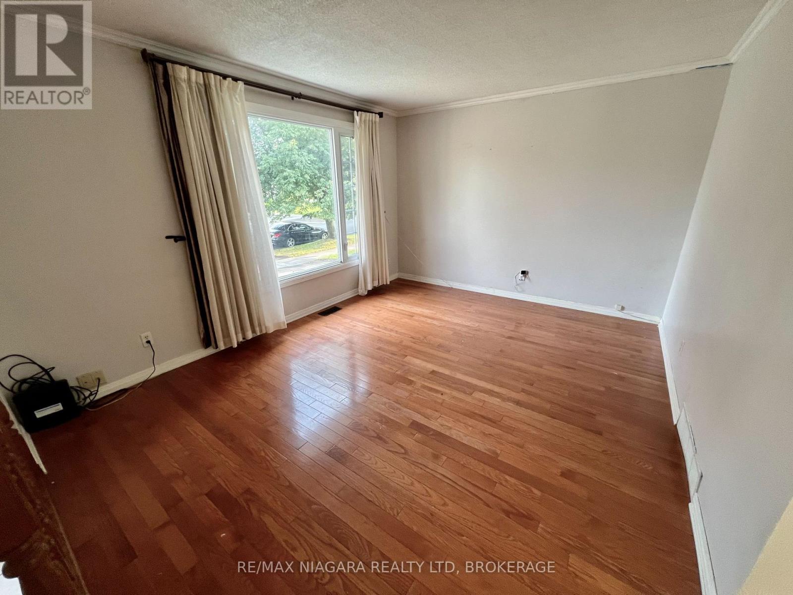 6171 Charnwood Avenue, Niagara Falls, Ontario  L2H 2L5 - Photo 6 - X13713162