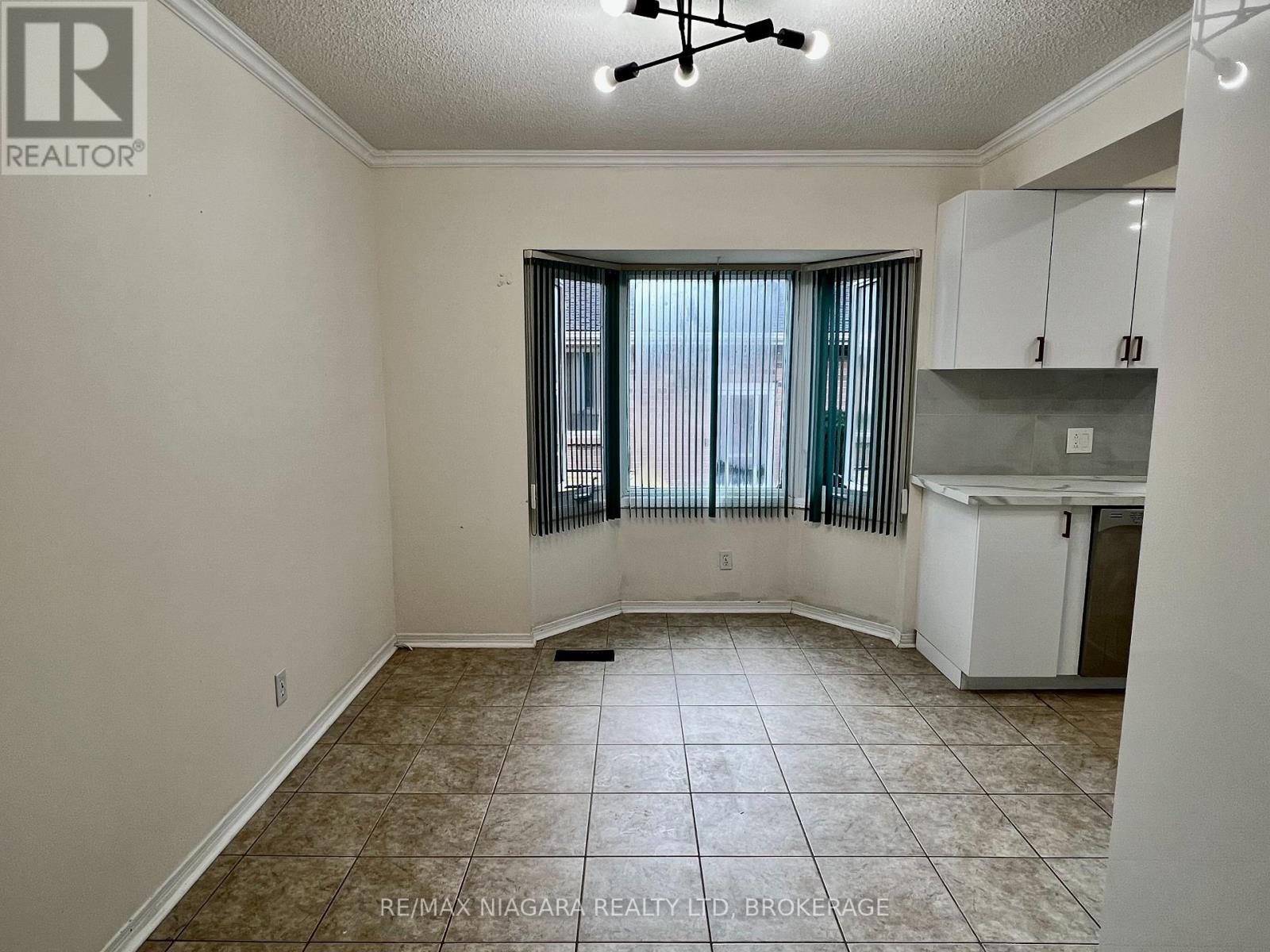 6171 Charnwood Avenue, Niagara Falls, Ontario  L2H 2L5 - Photo 9 - X13713162