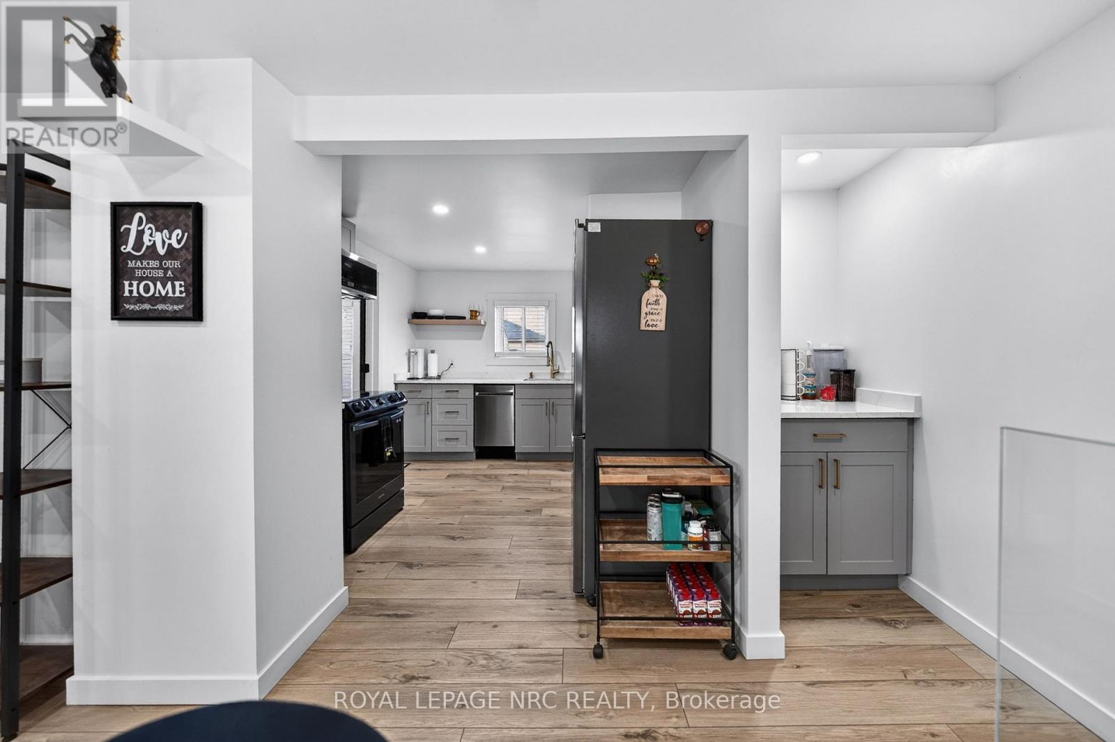 56 Decew Street, Port Colborne, Ontario  L3K 1C1 - Photo 11 - X13713270