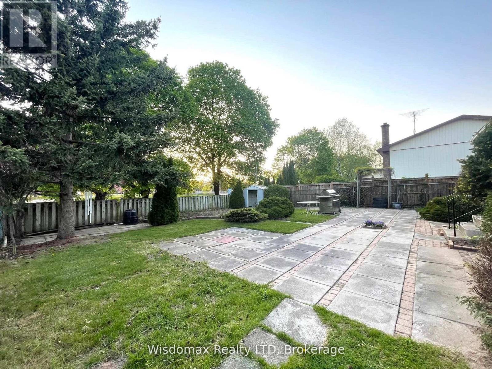 7 Greenmeadow Court, St. Catharines, Ontario  L2P 1X7 - Photo 16 - X13713740