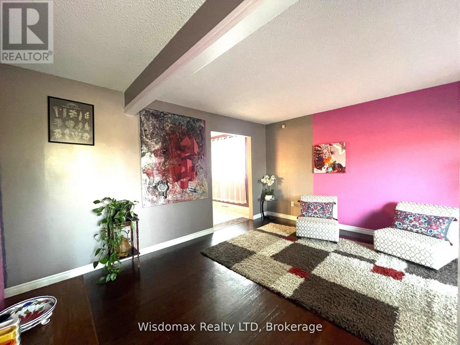 7 Greenmeadow Court, St. Catharines, Ontario  L2P 1X7 - Photo 6 - X13713740