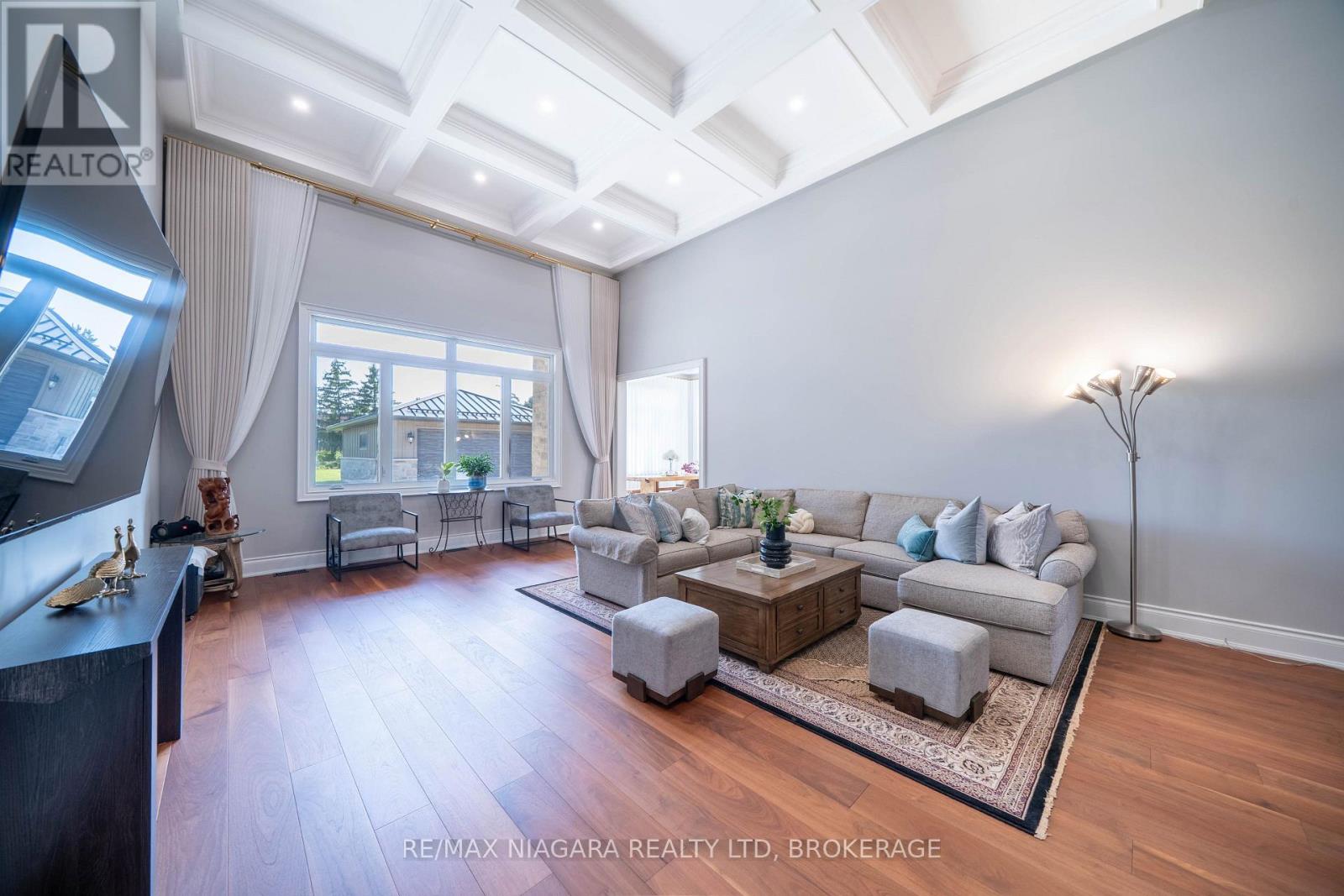 327 Queenston Road, Niagara-On-The-Lake, Ontario  L0S 1J0 - Photo 12 - X13714258