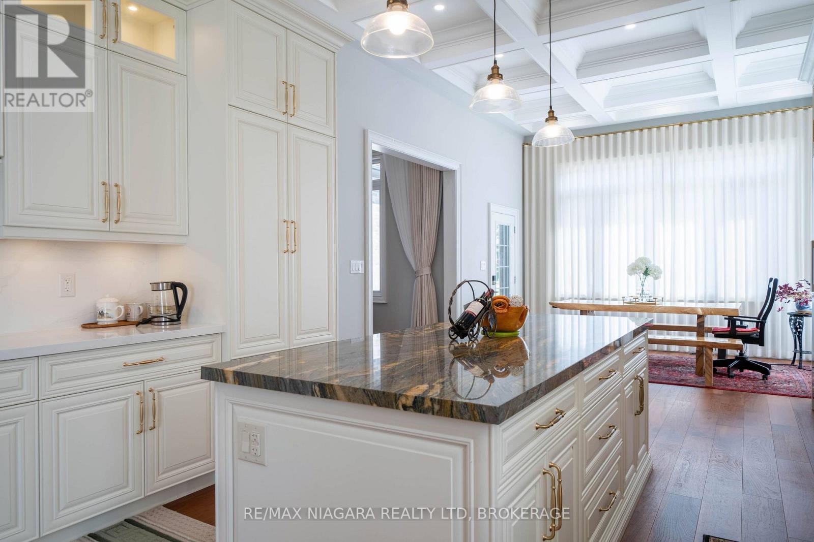327 Queenston Road, Niagara-On-The-Lake, Ontario  L0S 1J0 - Photo 17 - X13714258