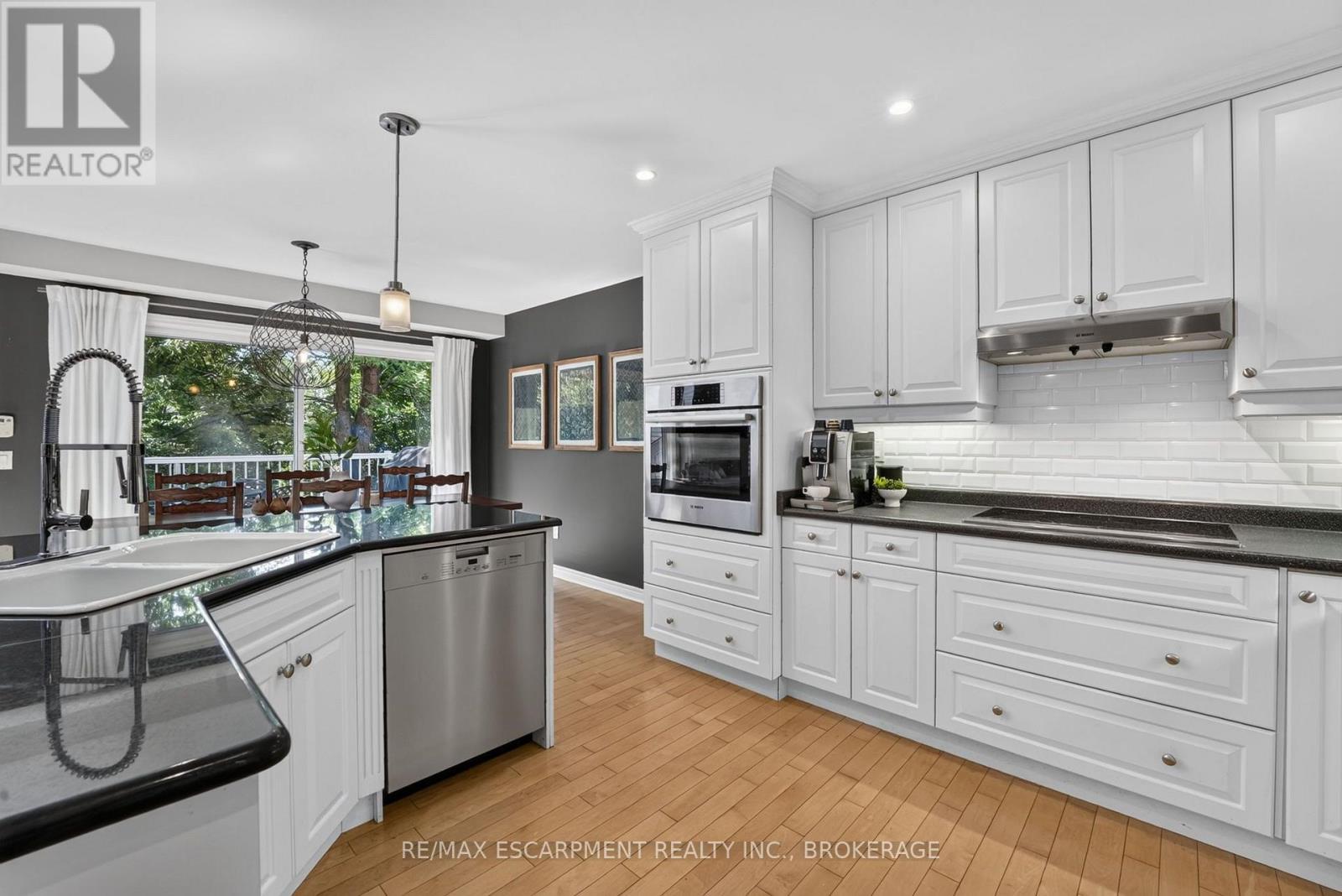 3 Black Walnut Common, St. Catharines, Ontario  L2S 4C8 - Photo 13 - X13714374