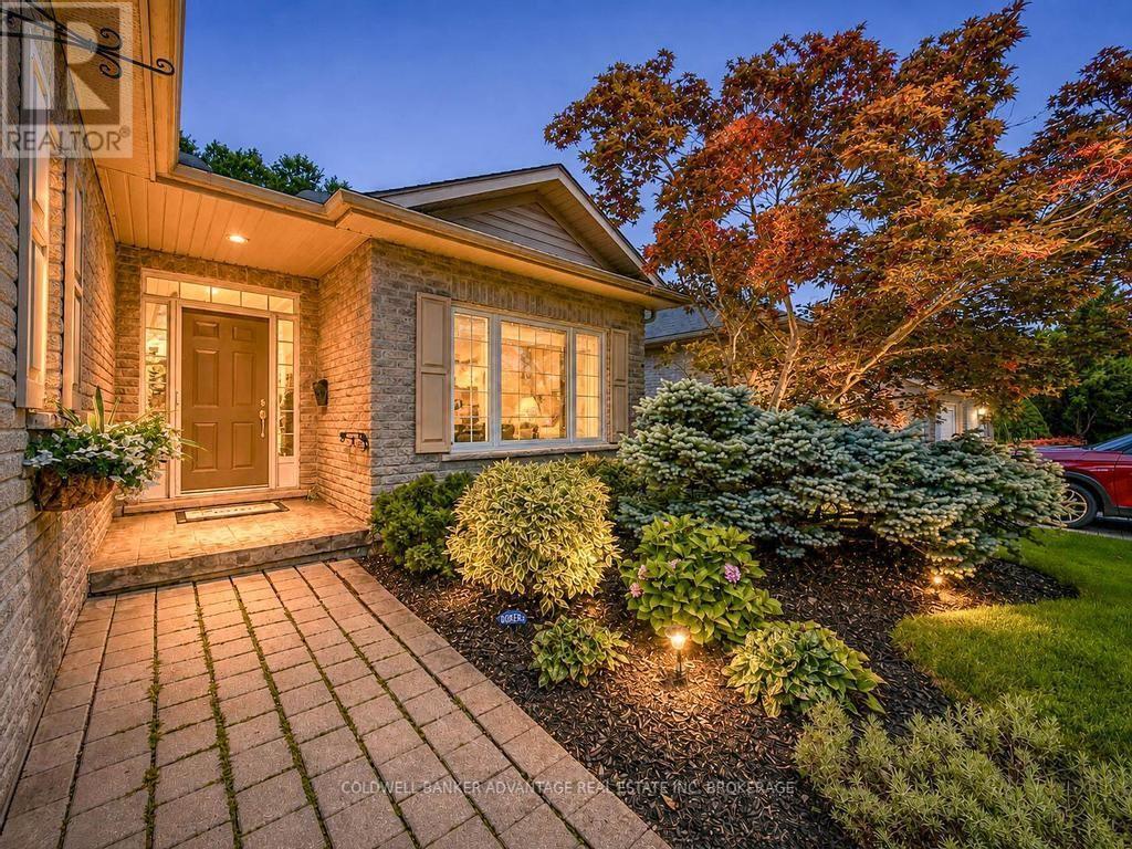 10 Stonegate Place, Pelham, Ontario  L0S 1E3 - Photo 2 - X13714648