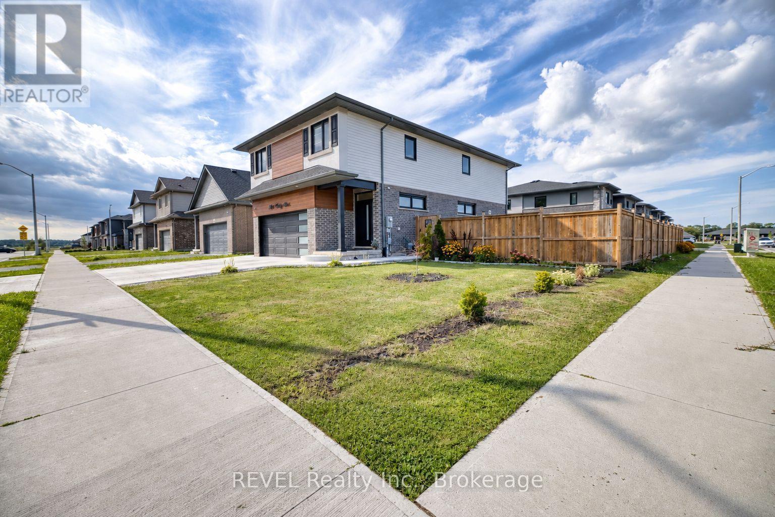 8961 Emily Boulevard, Niagara Falls, Ontario  L2H 3T1 - Photo 3 - X13714738
