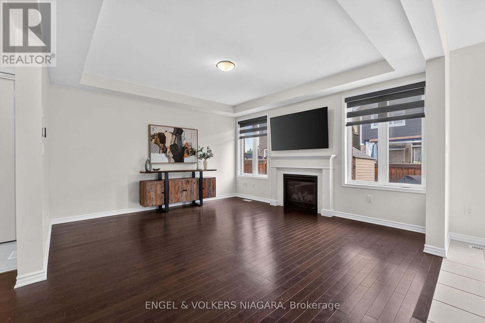 1221 Rose Way S, Milton, Ontario  L9E 1L9 - Photo 11 - W13715618