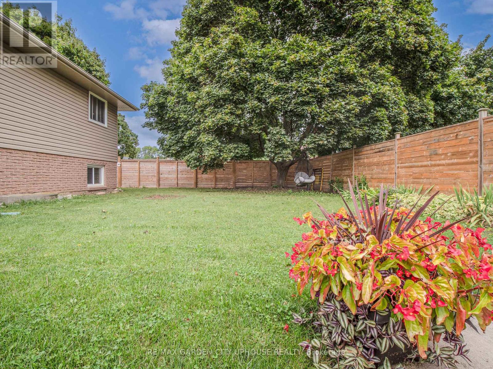 24 Greenmeadow Court, St. Catharines, Ontario  L2N 6Y8 - Photo 21 - X13715644