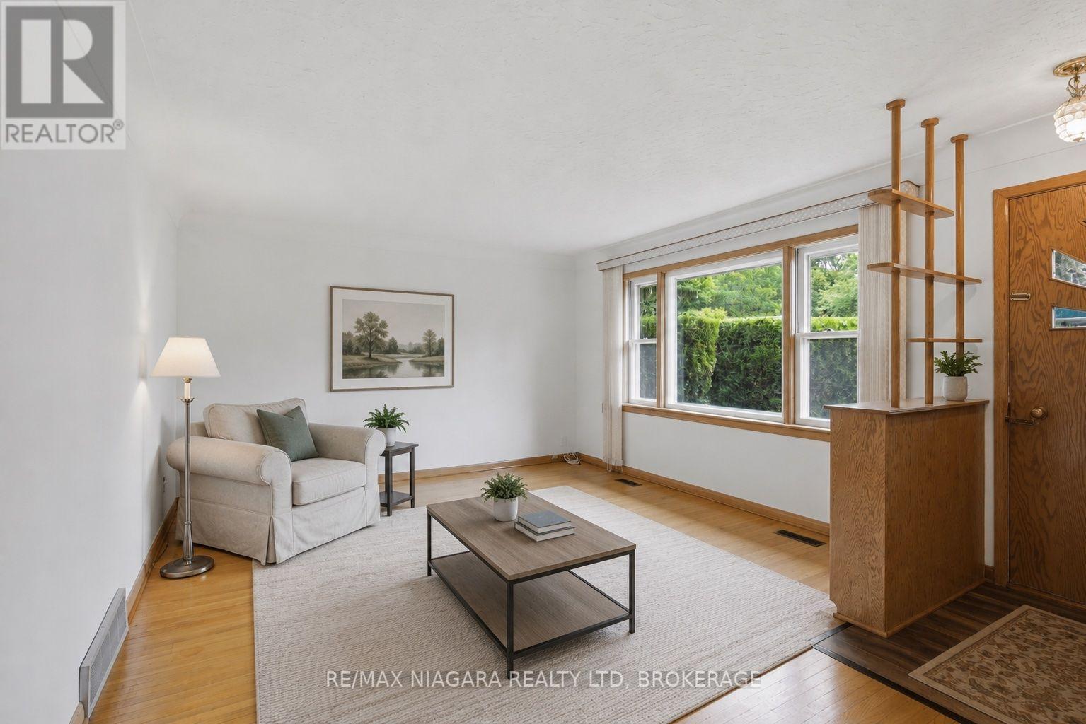 557 Mississagua Street, Niagara-On-The-Lake, Ontario  L0S 1J0 - Photo 13 - X13716104