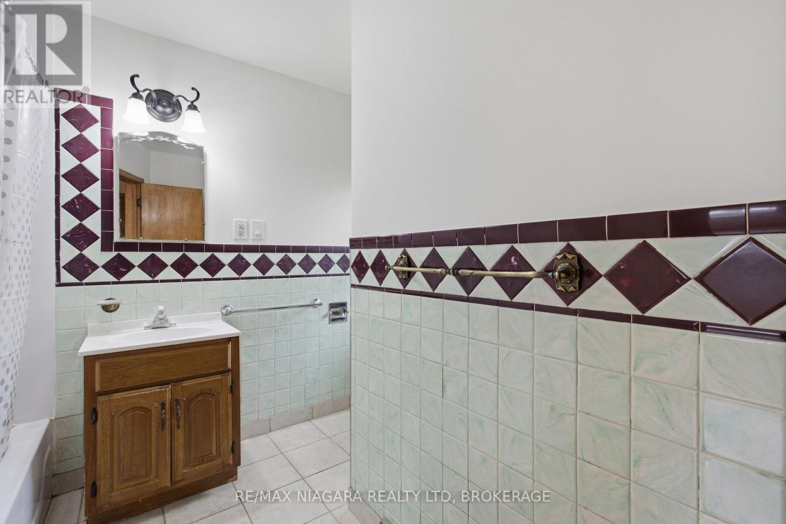 557 Mississagua Street, Niagara-On-The-Lake, Ontario  L0S 1J0 - Photo 22 - X13716104