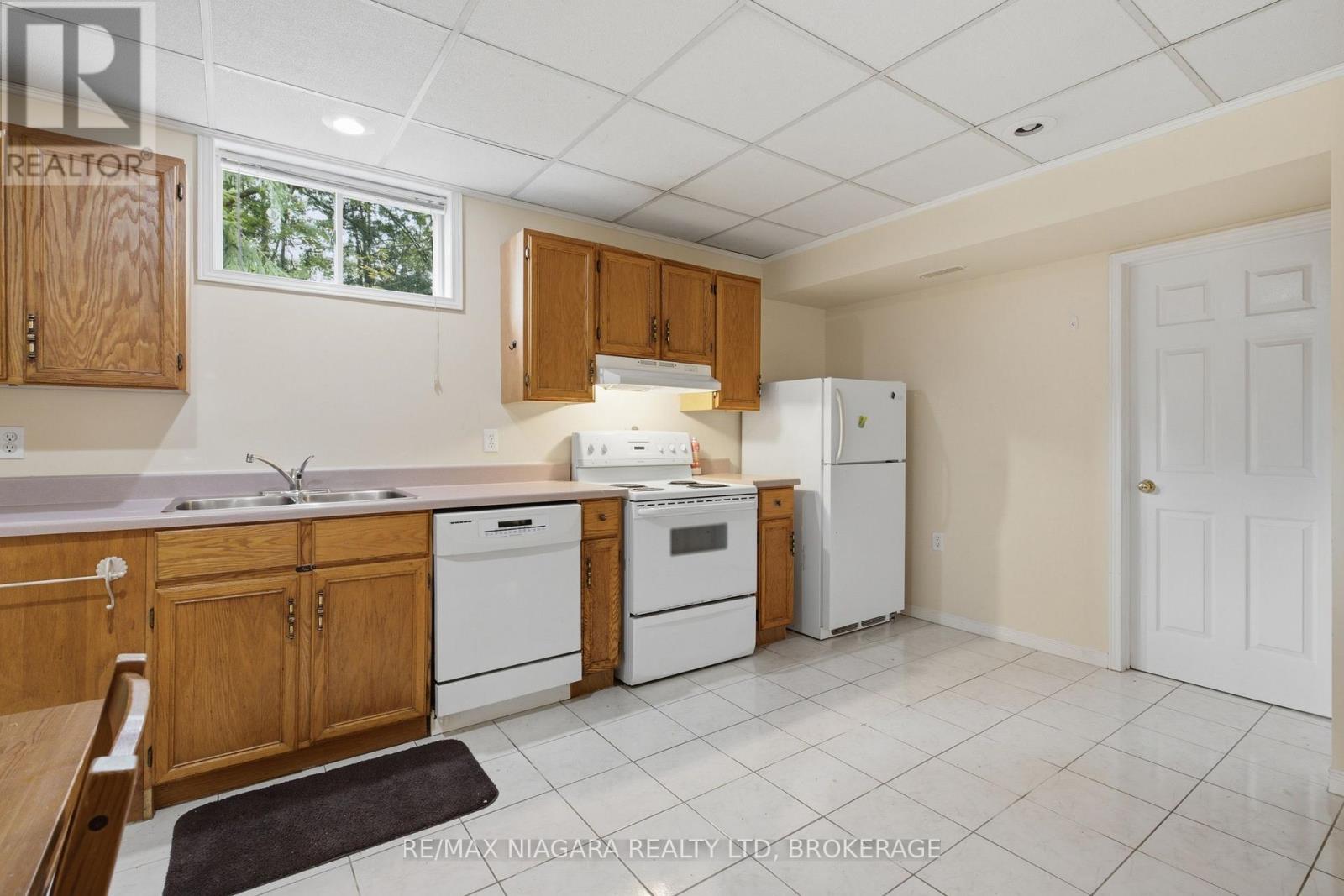 557 Mississagua Street, Niagara-On-The-Lake, Ontario  L0S 1J0 - Photo 34 - X13716104
