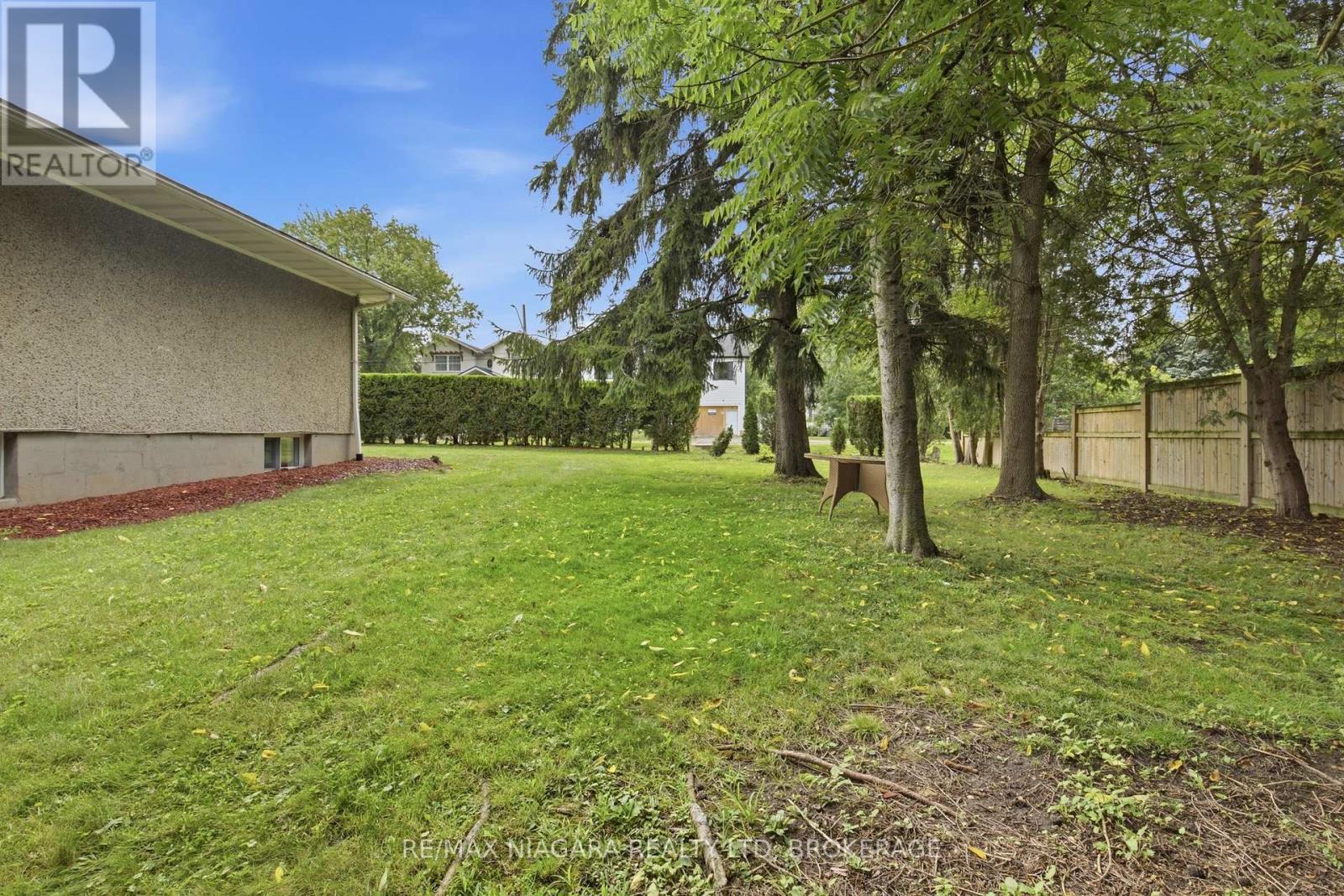 557 Mississagua Street, Niagara-On-The-Lake, Ontario  L0S 1J0 - Photo 36 - X13716104