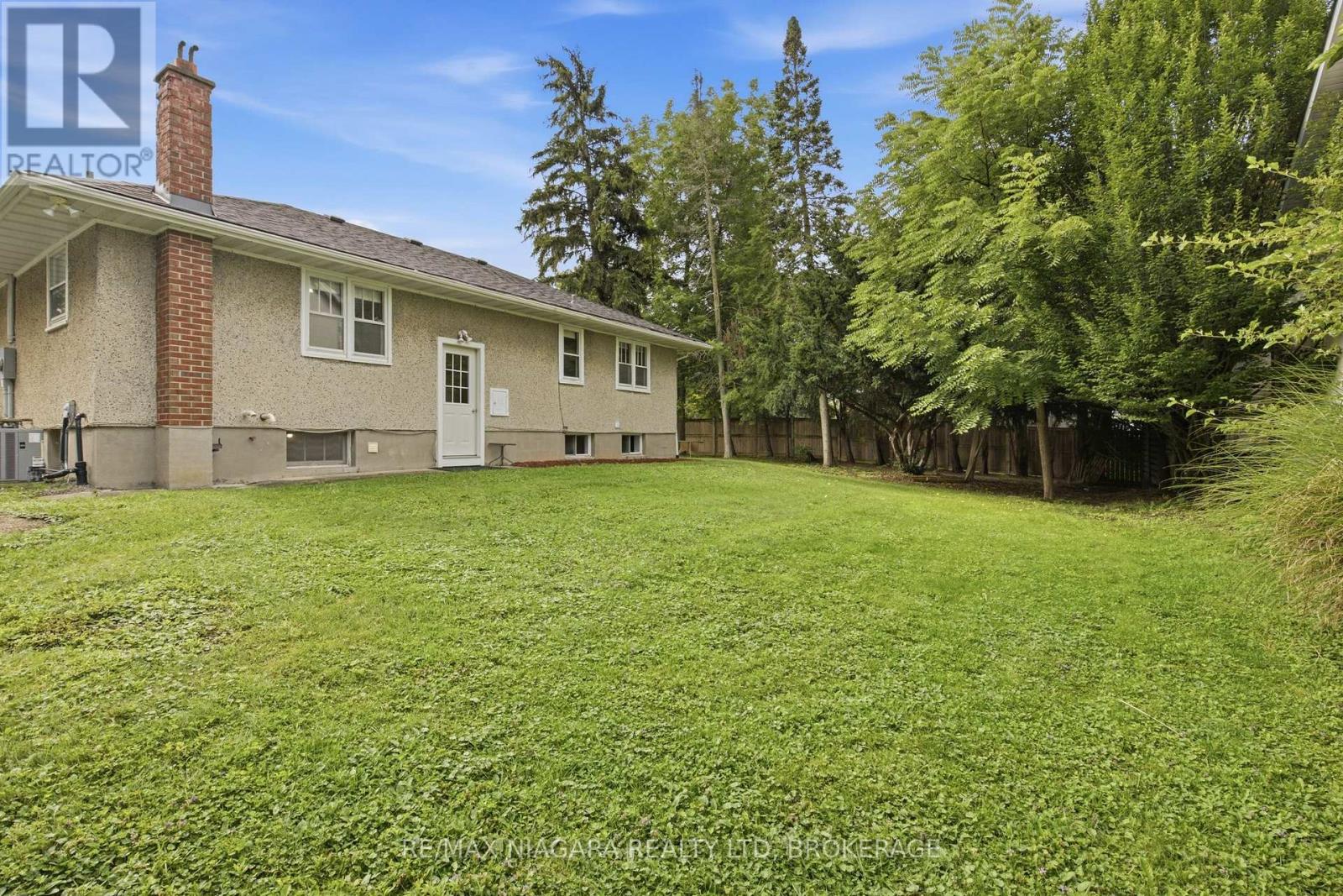557 Mississagua Street, Niagara-On-The-Lake, Ontario  L0S 1J0 - Photo 38 - X13716104