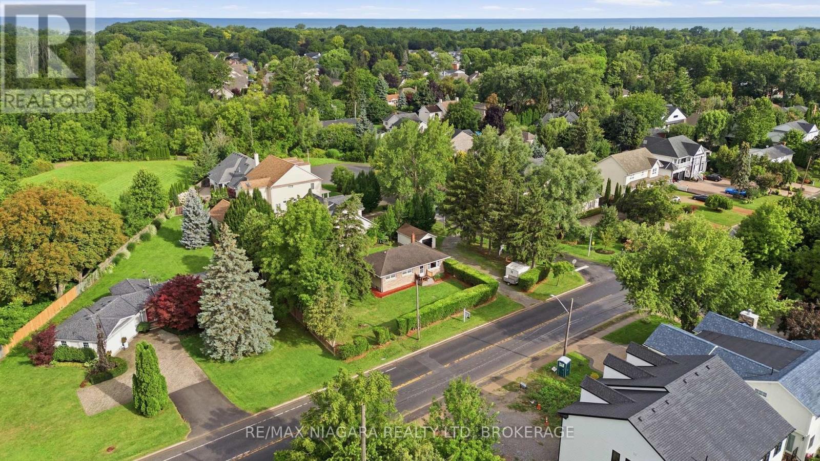 557 Mississagua Street, Niagara-On-The-Lake, Ontario  L0S 1J0 - Photo 6 - X13716104