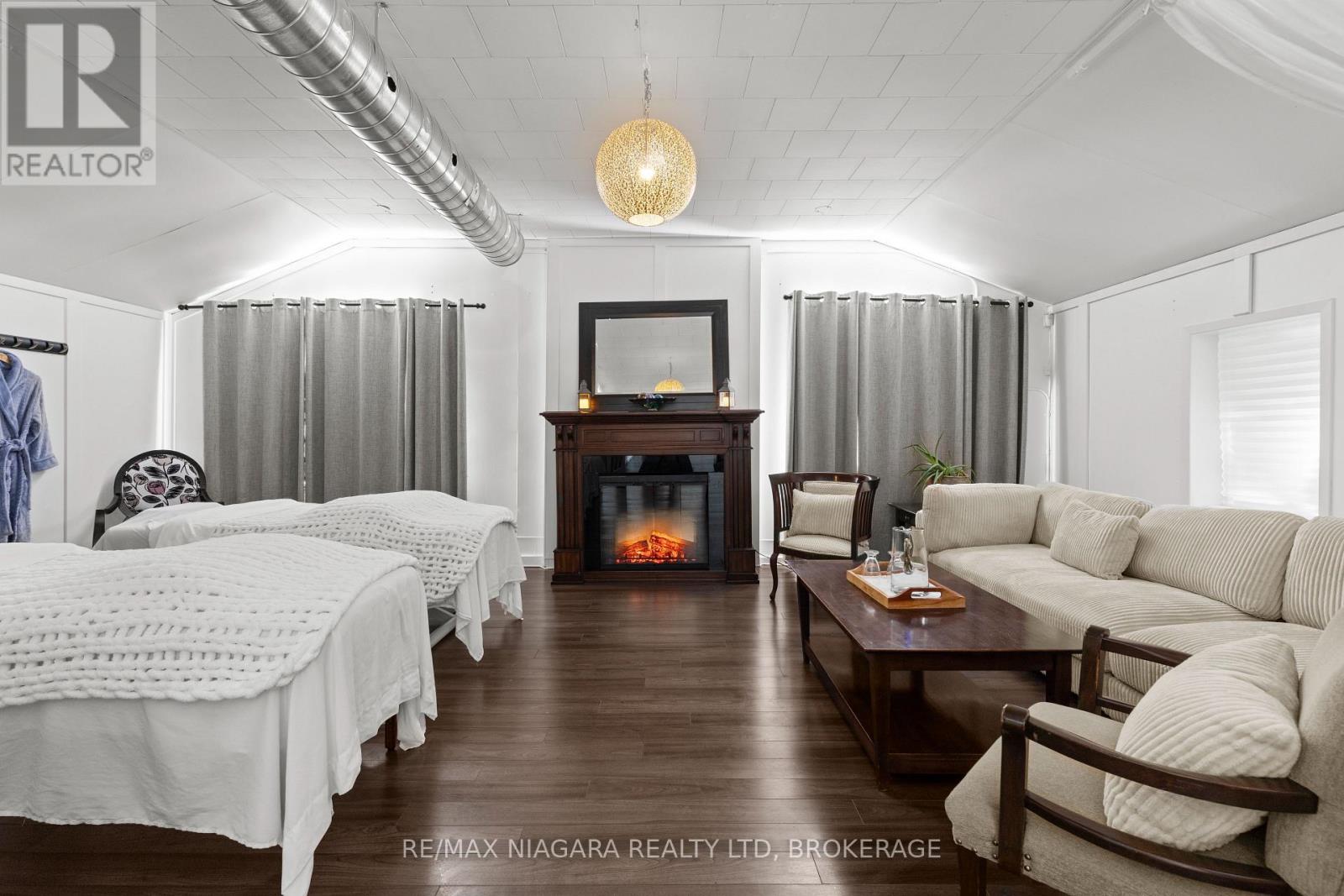 246 Four Mile Creek Road, Niagara-On-The-Lake, Ontario  L0S 1P0 - Photo 12 - X13716238