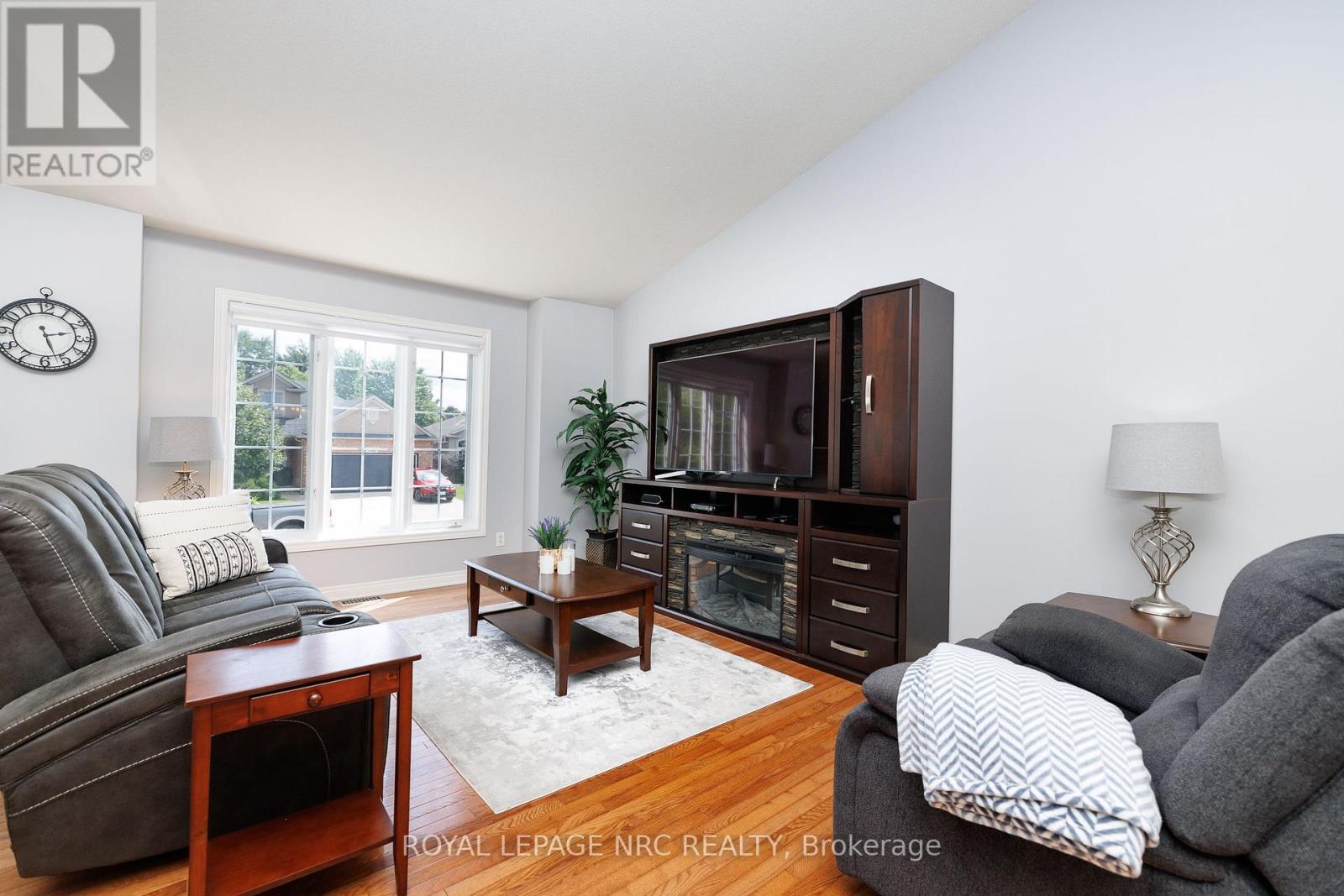 8093 Beaverton Boulevard, Niagara Falls, Ontario  L2H 3K5 - Photo 8 - X13716546