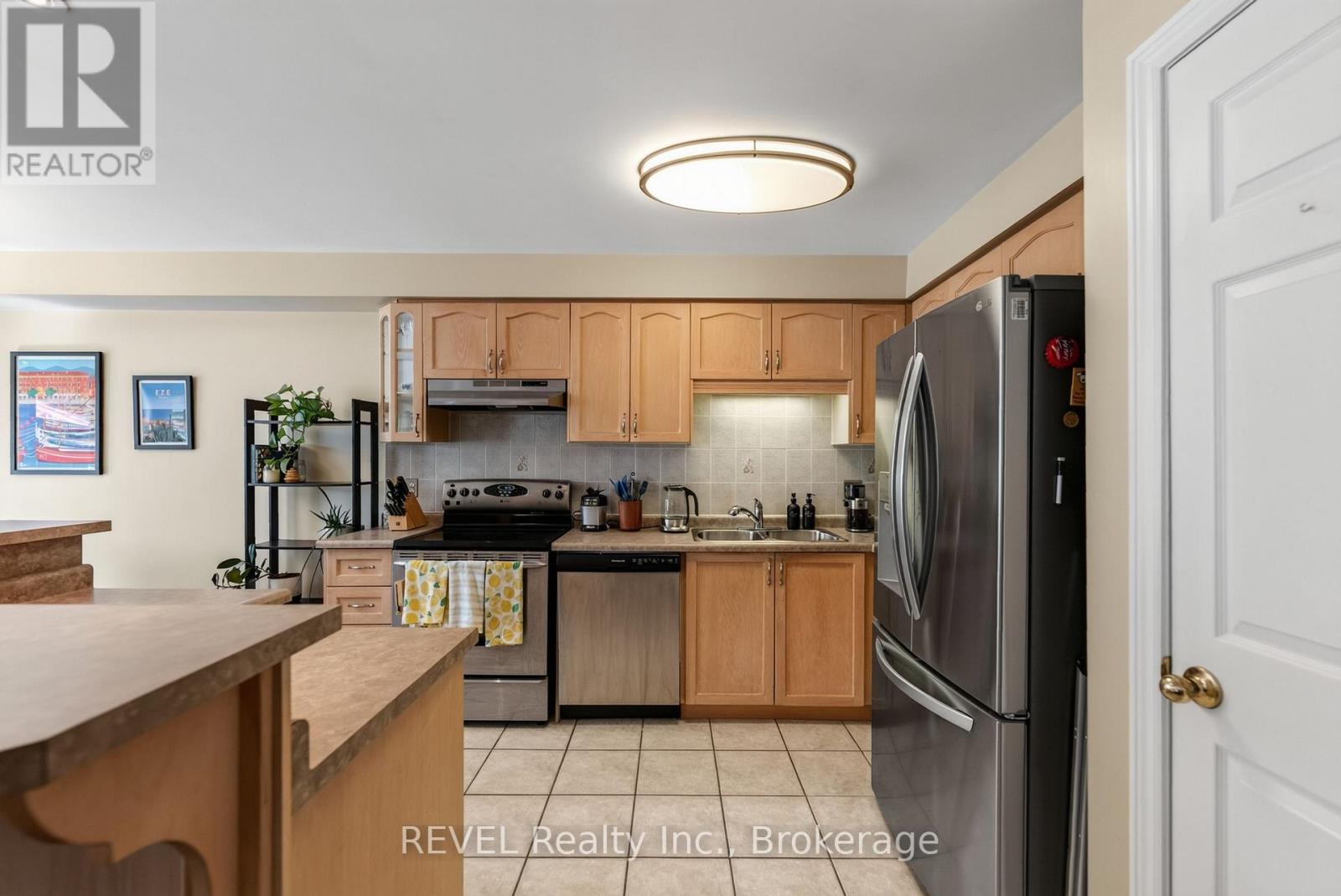 11 Elderberry Avenue, Grimsby, Ontario  L3M 5M9 - Photo 11 - X13716782