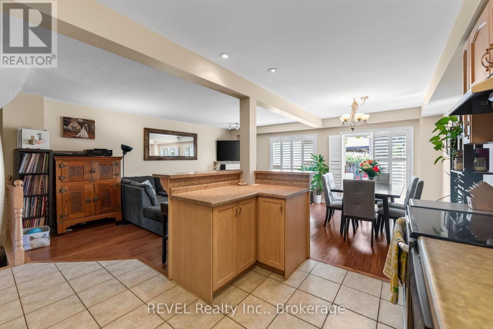 11 Elderberry Avenue, Grimsby, Ontario  L3M 5M9 - Photo 12 - X13716782