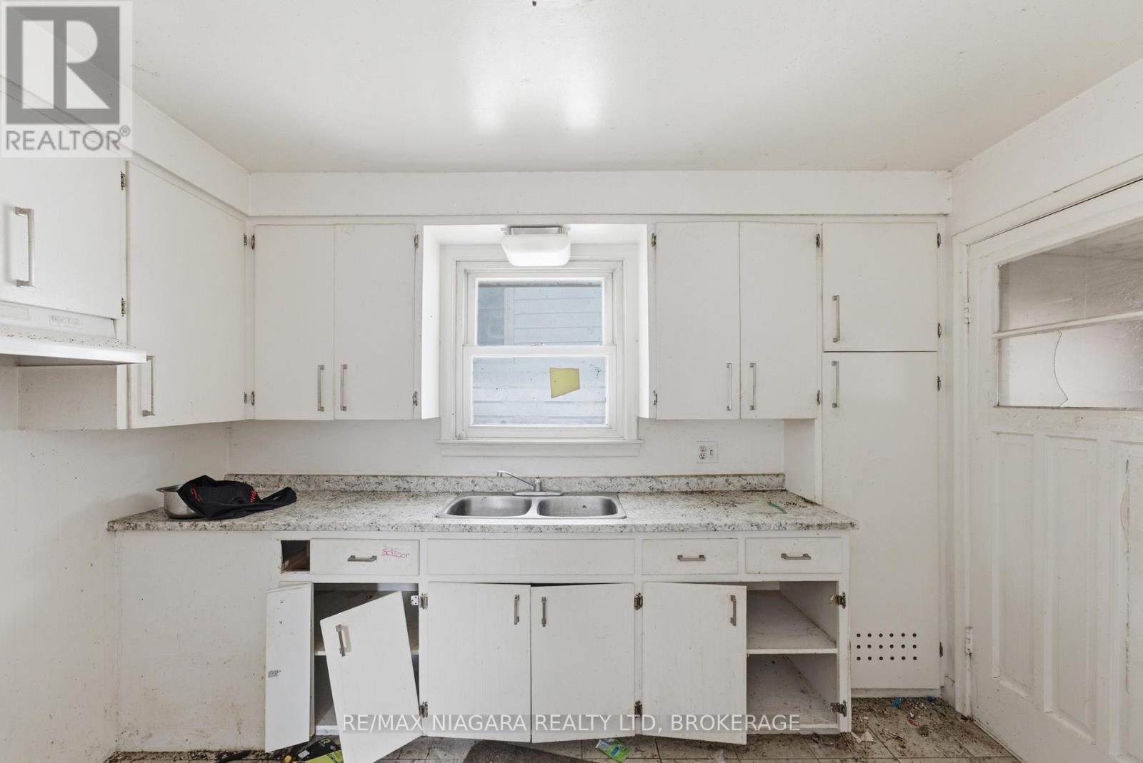 143 North Crescent, Port Colborne, Ontario  L3K 2X6 - Photo 7 - X13717178
